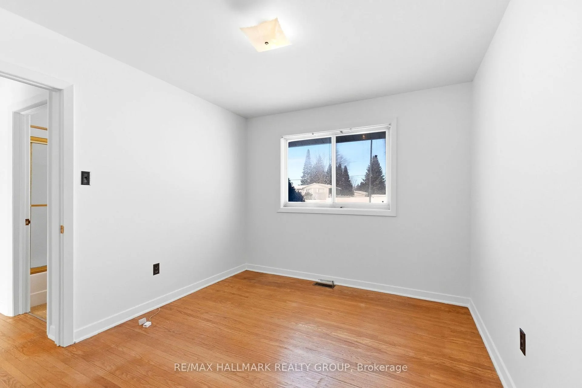 Photo 19 of 6228 Perth Street, Ottawa, Richmond — HOMEH