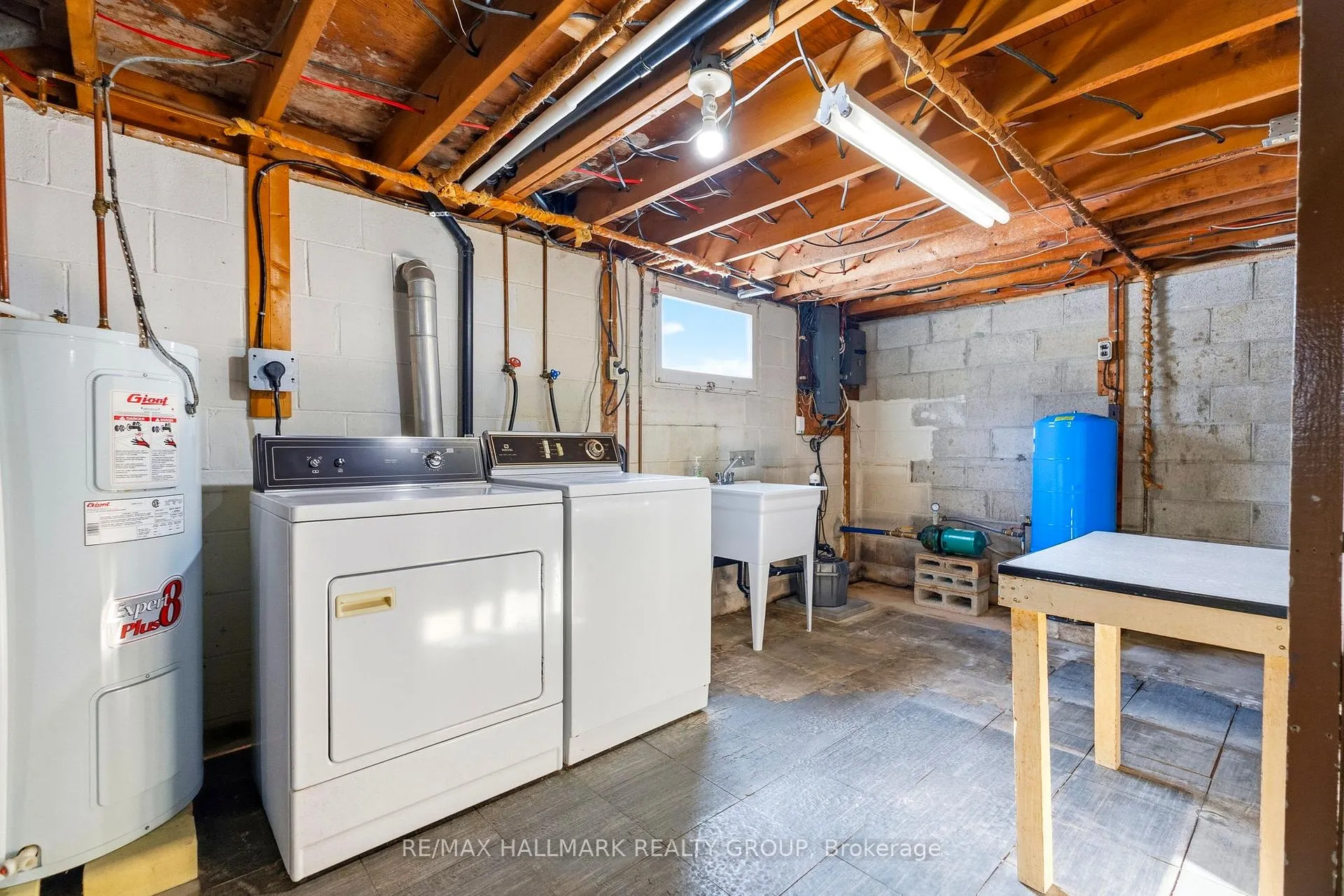 Photo 25 of 6228 Perth Street, Ottawa, Richmond — HOMEH