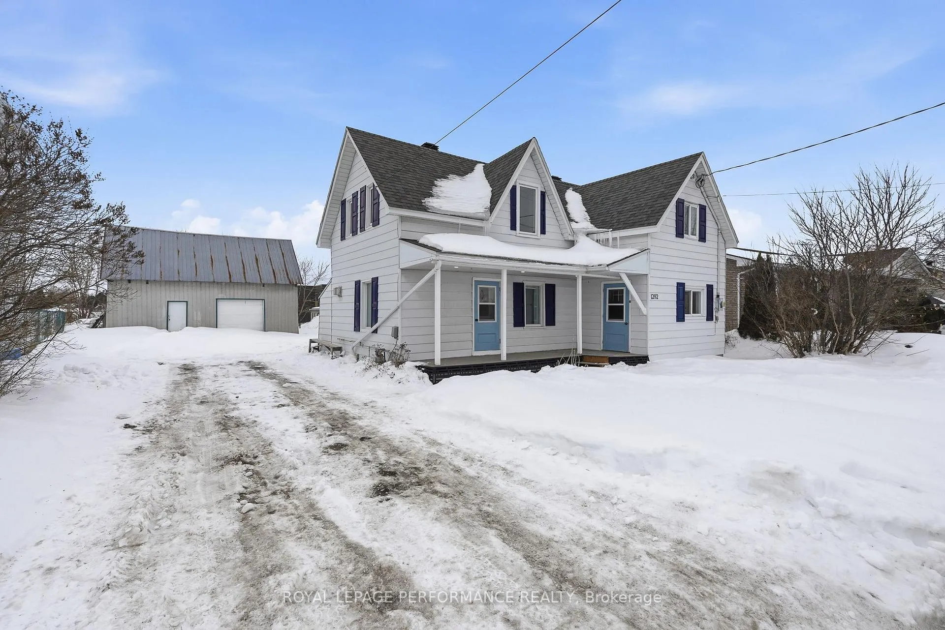 Front of 1292 St Jacques Road