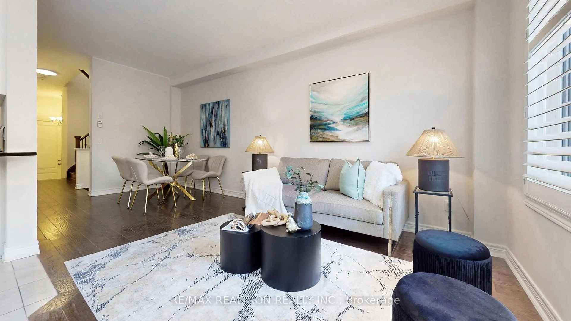 Photo 6 of 11 Durblee Avenue, Aurora, Bayview Northeast — HOMEH