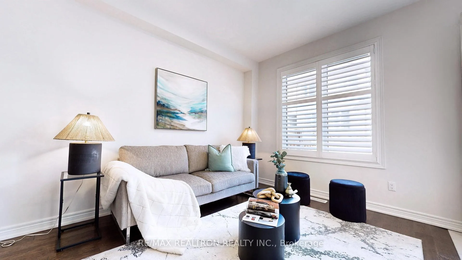 Photo 8 of 11 Durblee Avenue, Aurora, Bayview Northeast — HOMEH