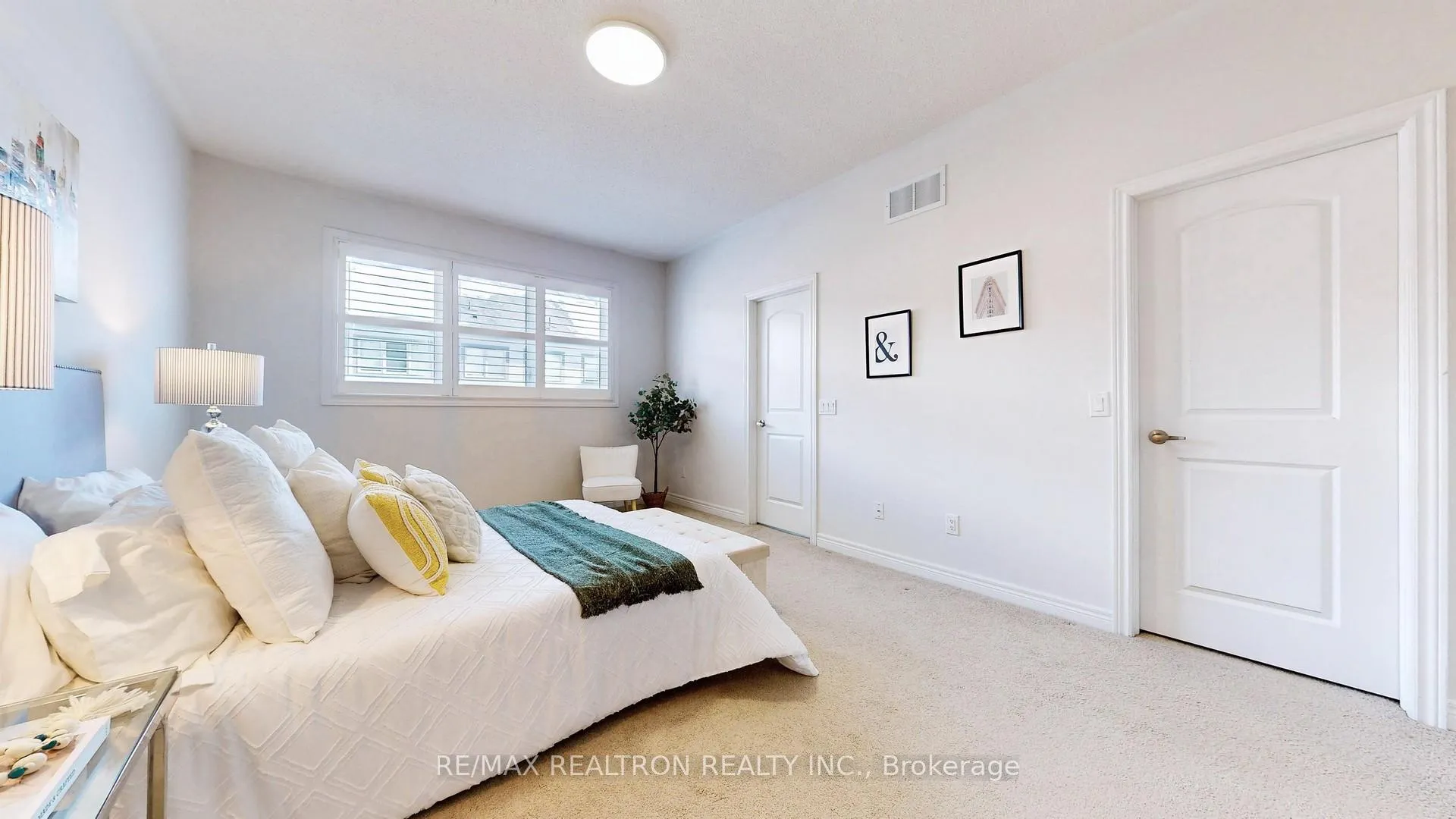 Photo 25 of 11 Durblee Avenue, Aurora, Bayview Northeast — HOMEH