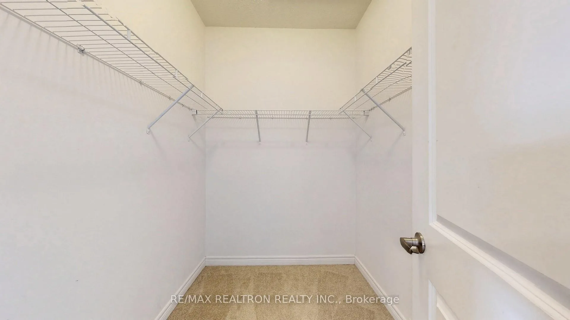 Photo 26 of 11 Durblee Avenue, Aurora, Bayview Northeast — HOMEH