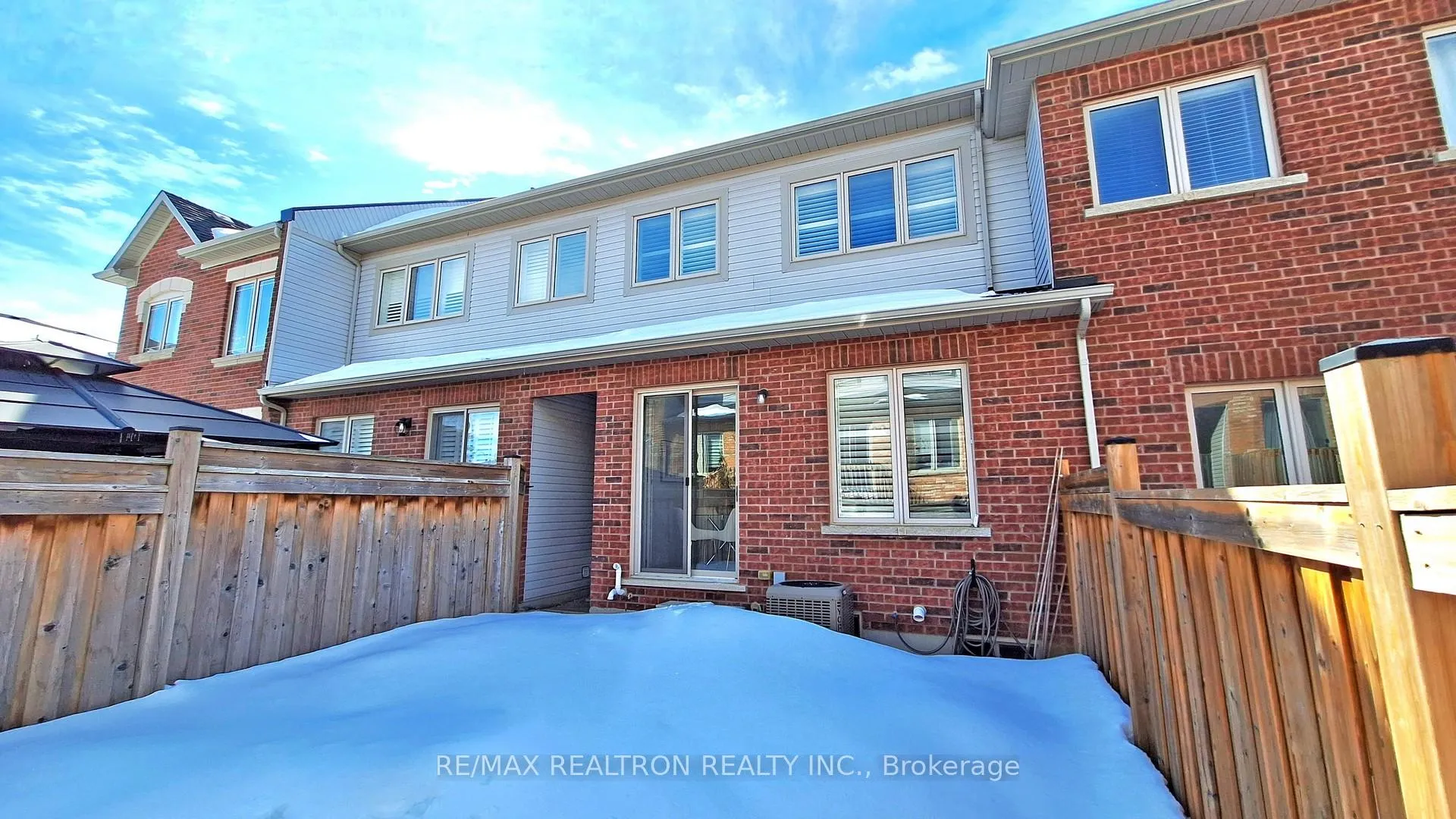 Photo 40 of 11 Durblee Avenue, Aurora, Bayview Northeast — HOMEH