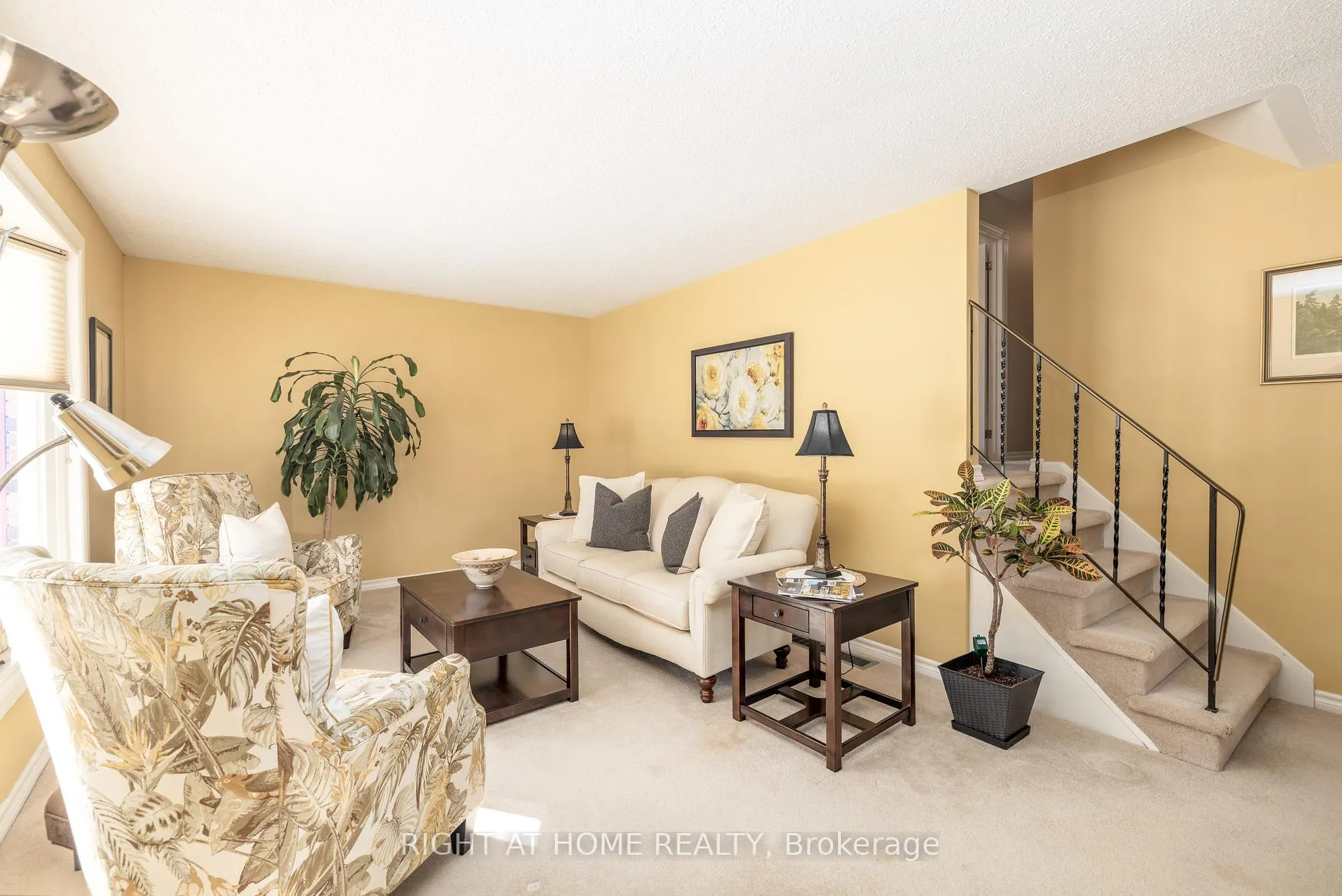 Photo 4 of 31 Thorncliffe Drive, Belleville, Belleville Ward — HOMEH
