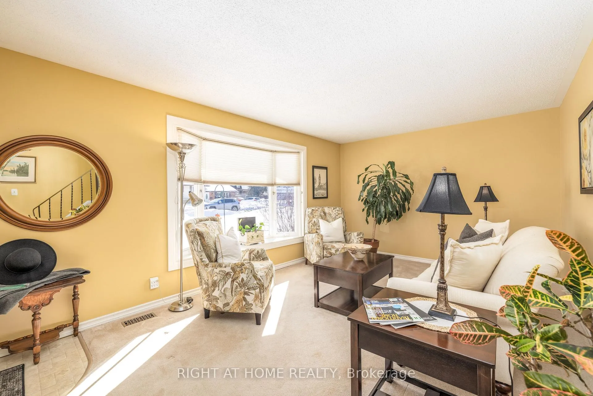 Photo 5 of 31 Thorncliffe Drive, Belleville, Belleville Ward — HOMEH