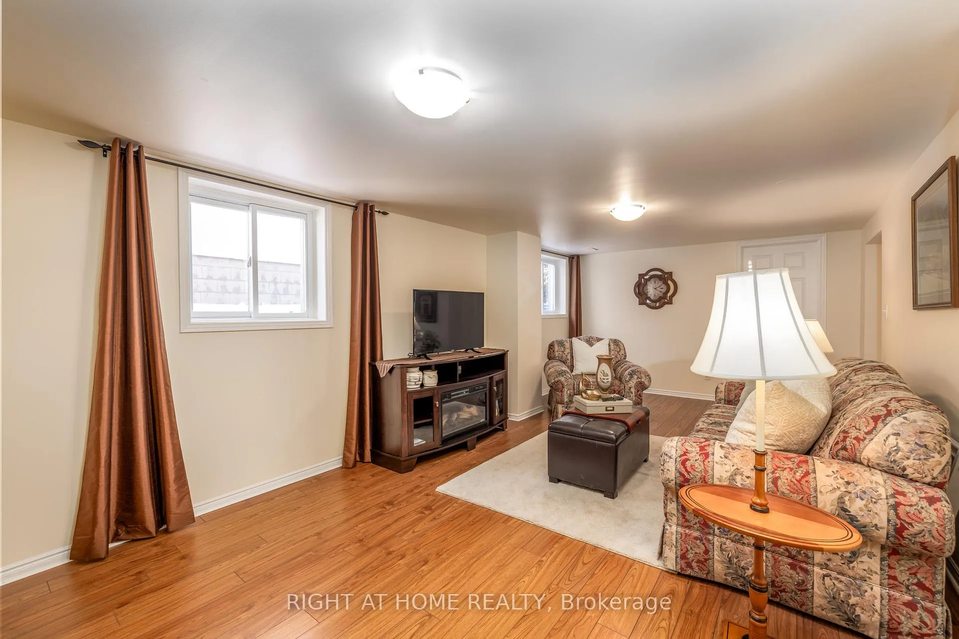 Photo 15 of 31 Thorncliffe Drive, Belleville, Belleville Ward — HOMEH