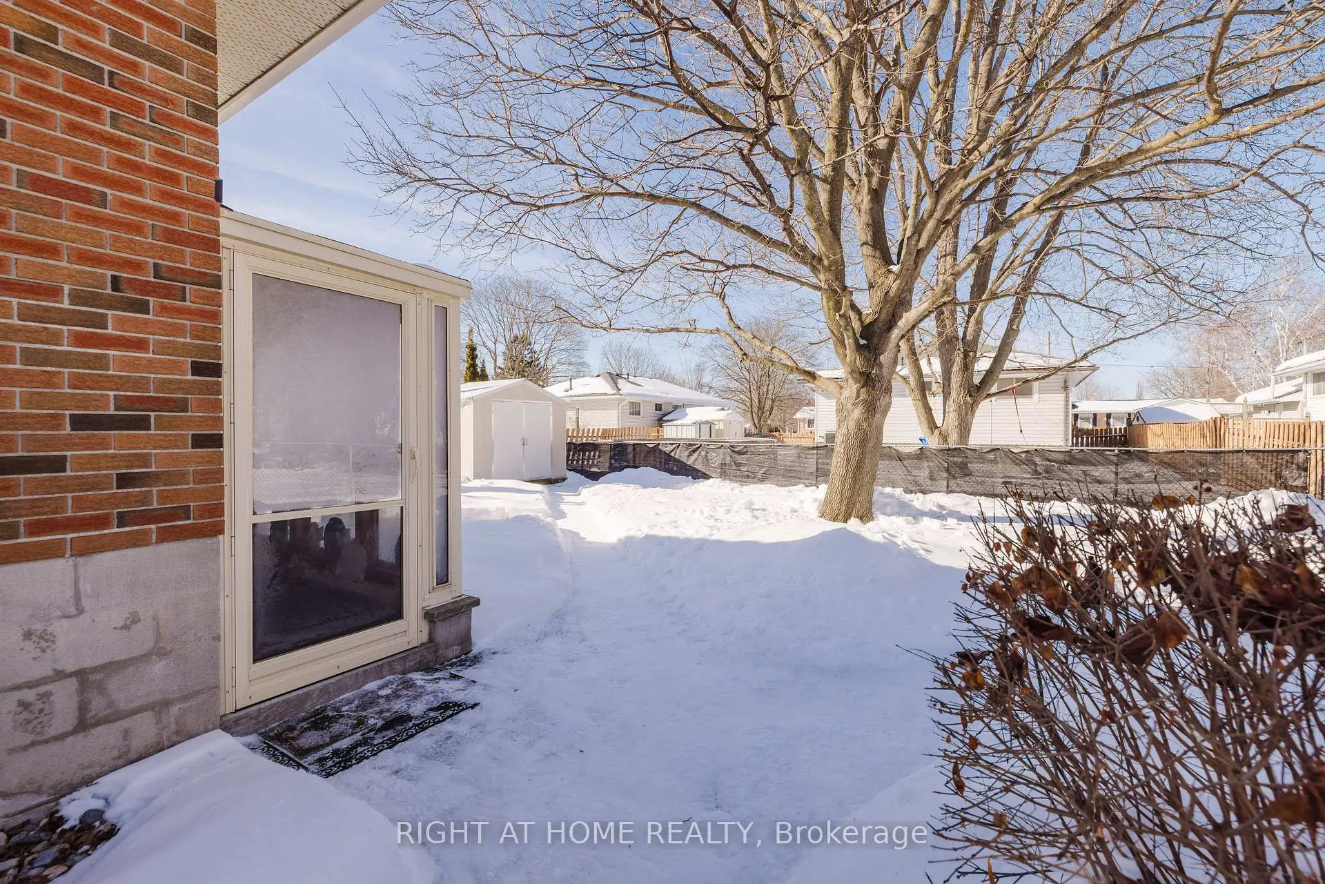 Photo 19 of 31 Thorncliffe Drive, Belleville, Belleville Ward — HOMEH