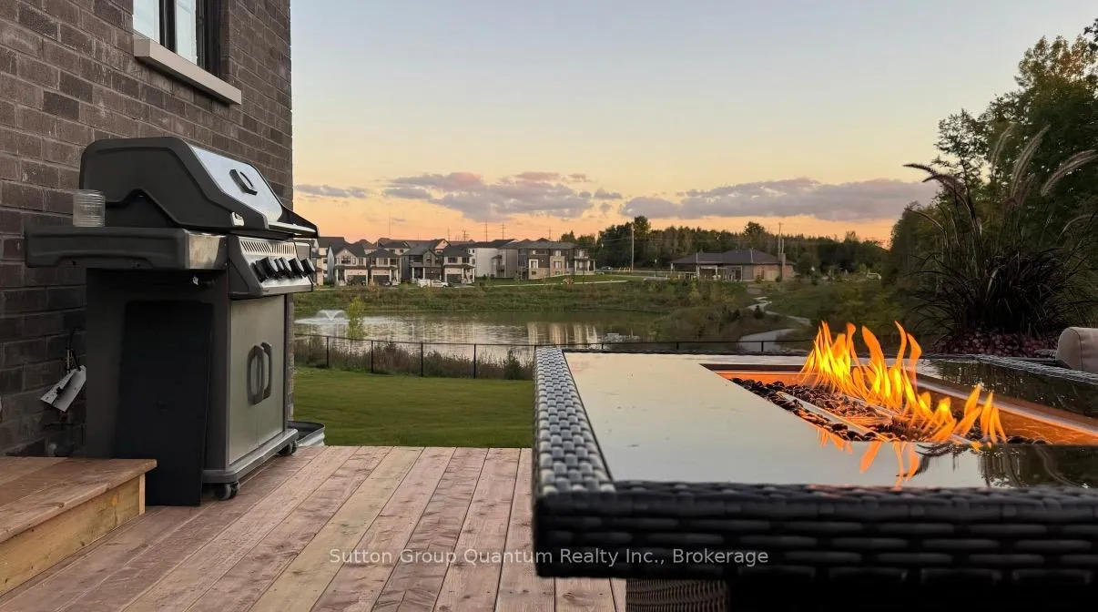 Photo 2 of 174 Rosanne Circle, Wasaga Beach — HOMEH