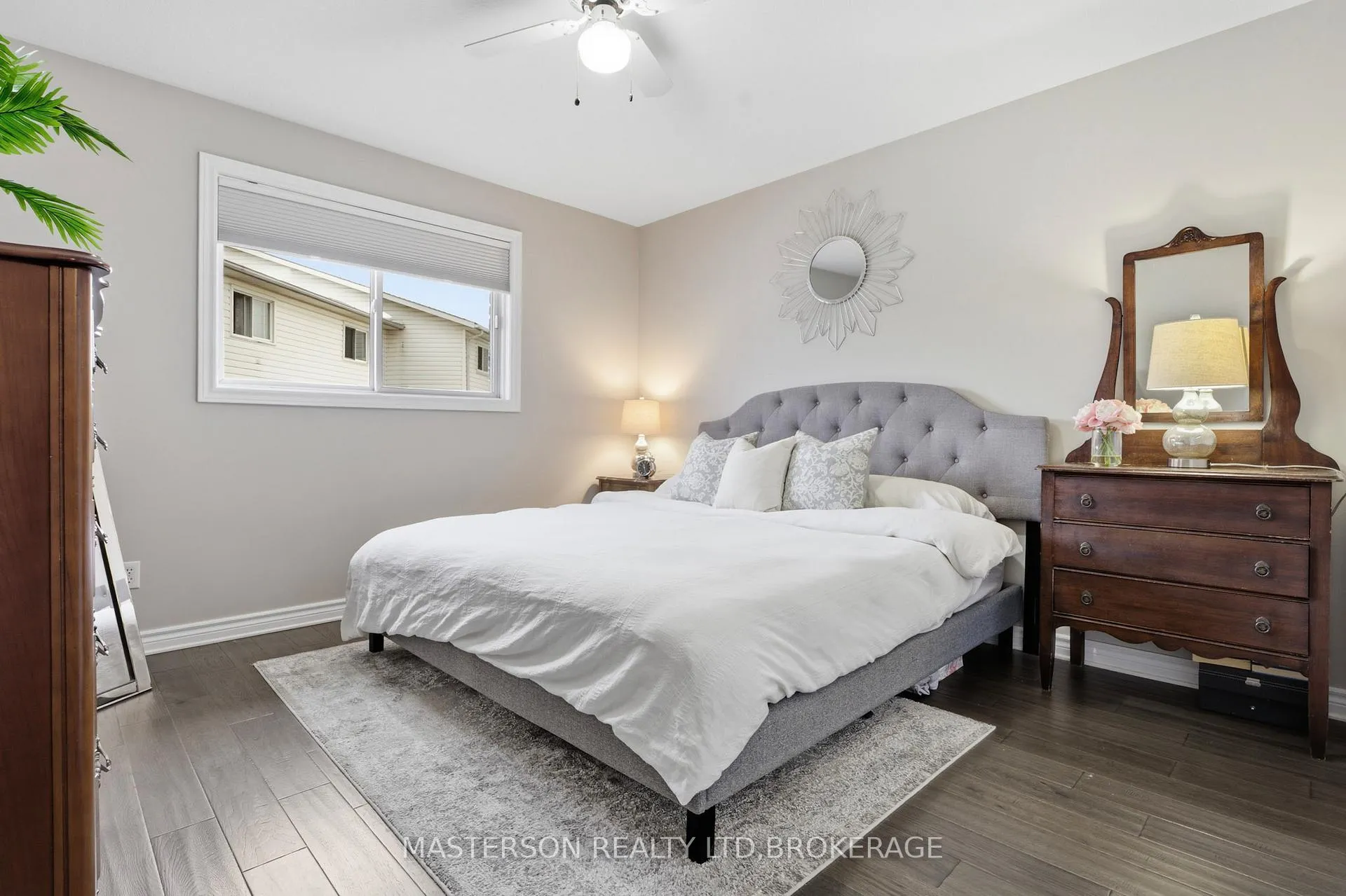 Photo 11 of 7740 Alpine Drive, Niagara Falls, Ascot — HOMEH