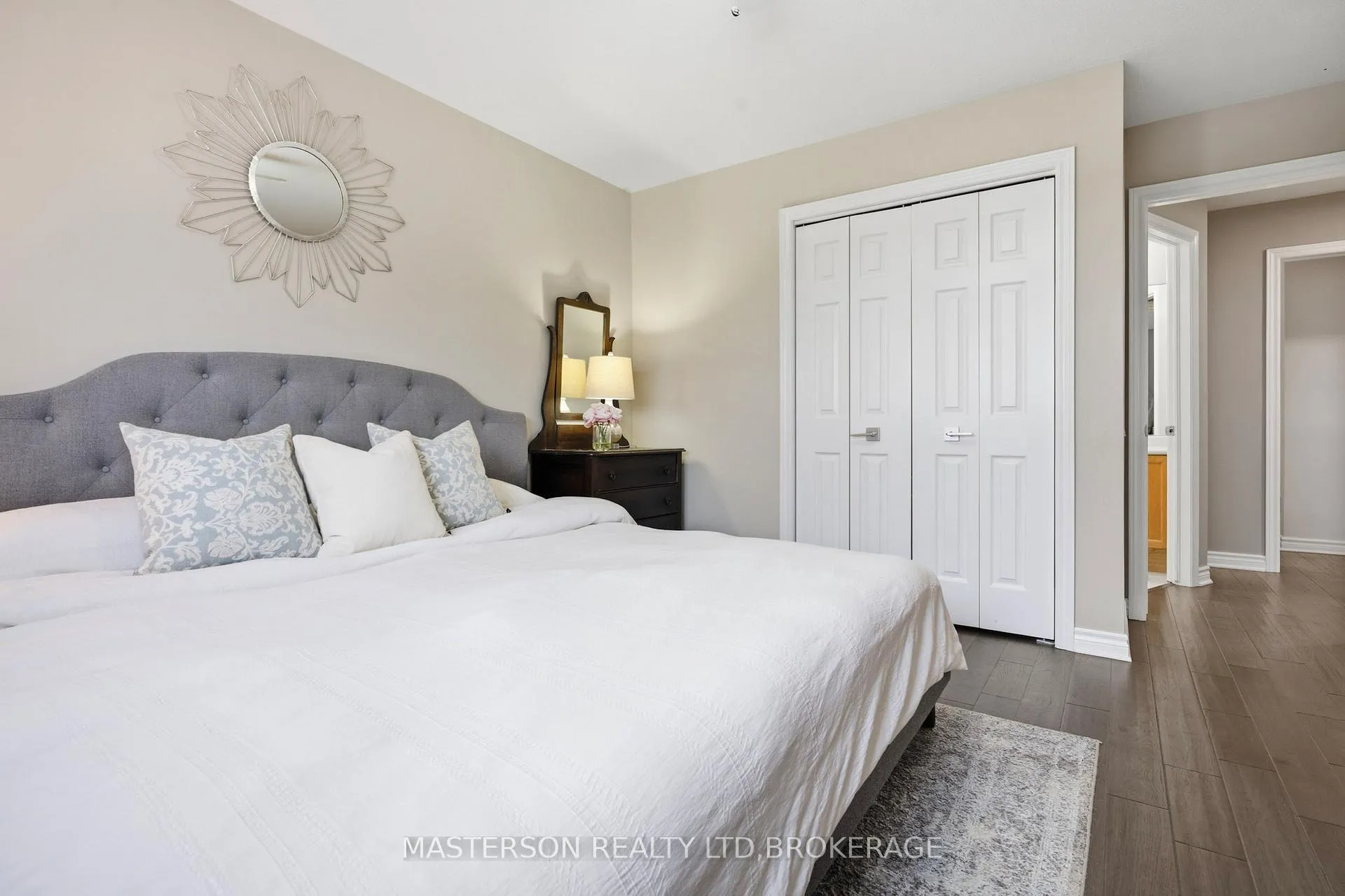 Photo 12 of 7740 Alpine Drive, Niagara Falls, Ascot — HOMEH