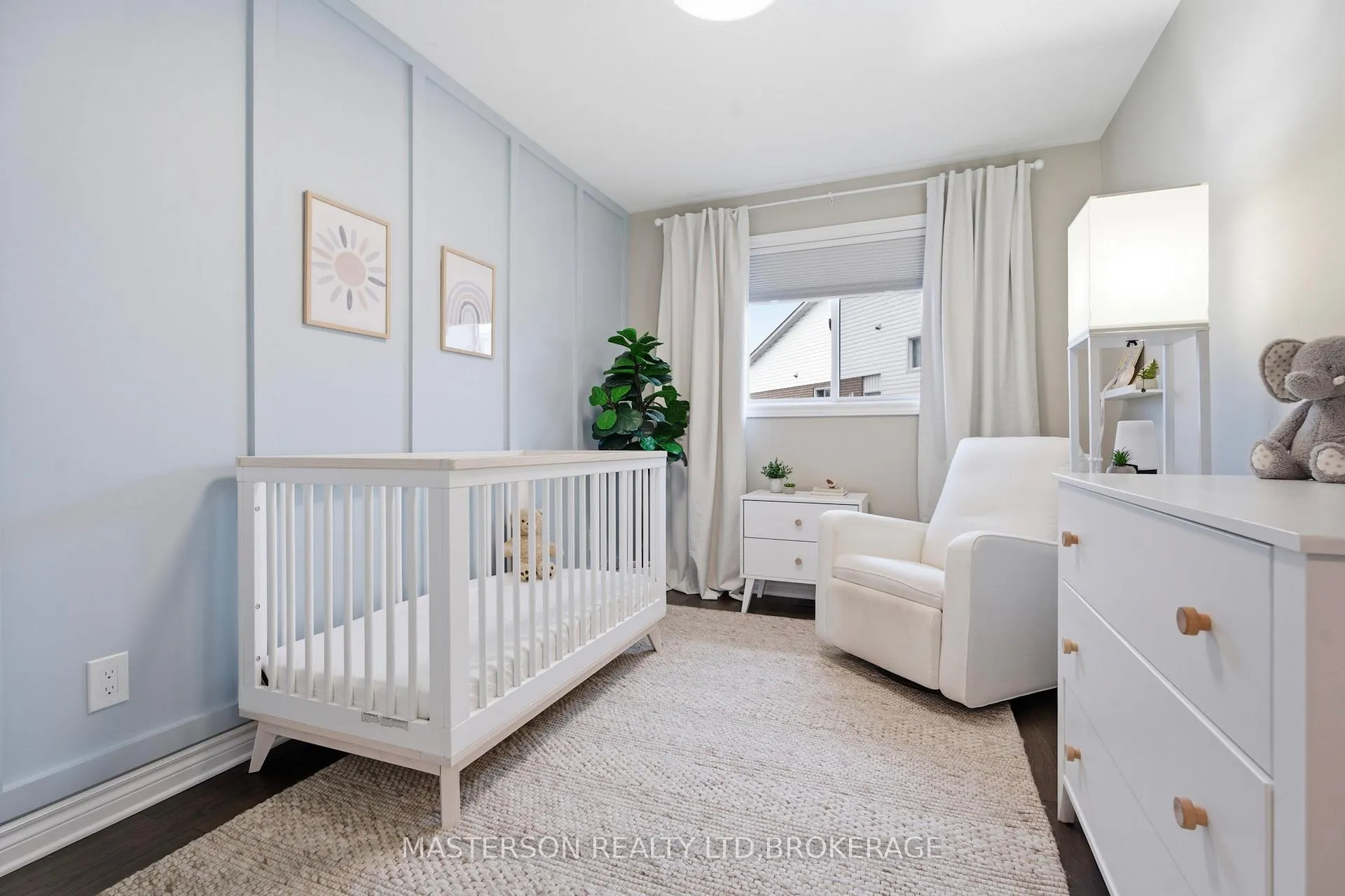 Photo 15 of 7740 Alpine Drive, Niagara Falls, Ascot — HOMEH