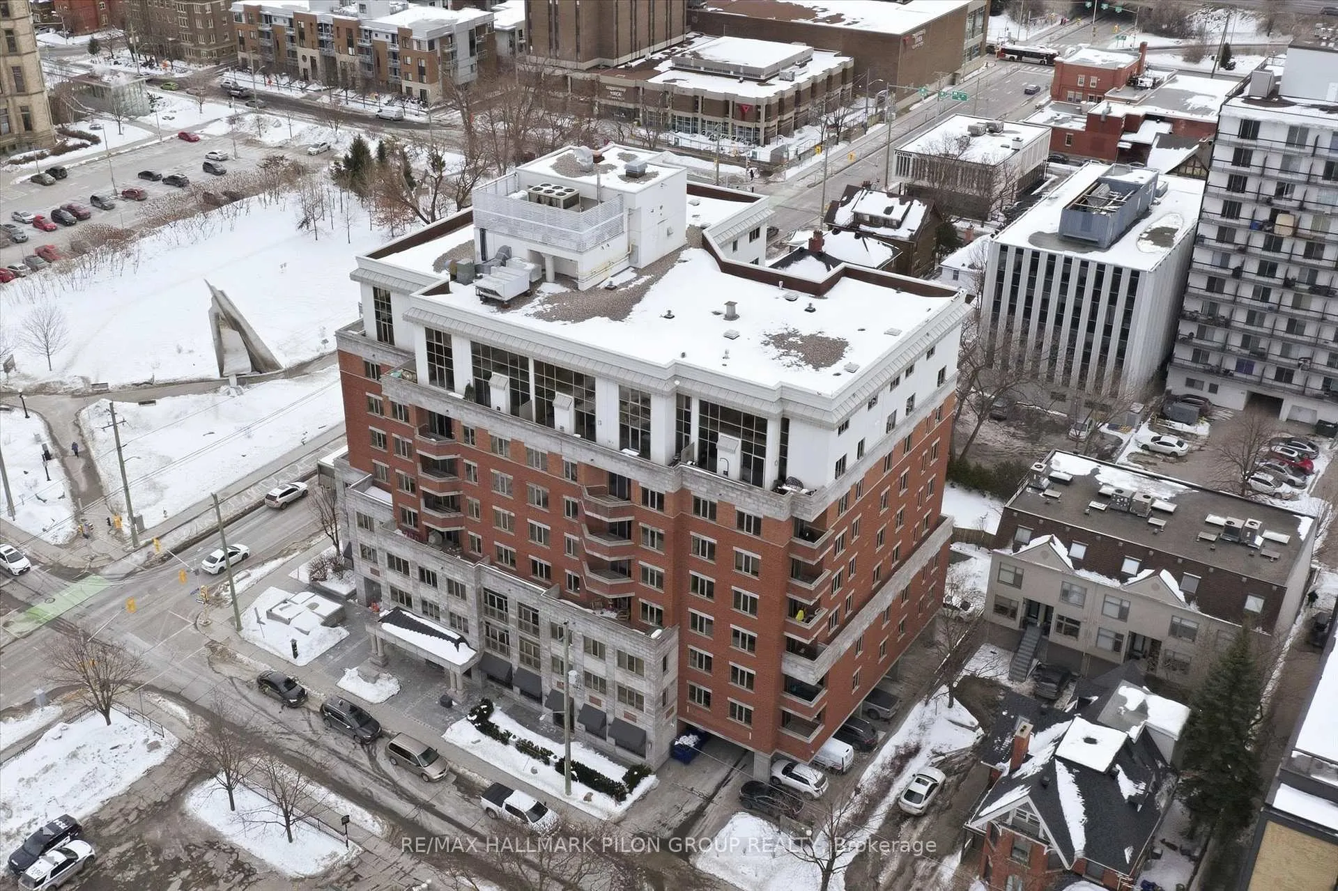 Photo 1 of Unit 306, 320 Mcleod Street, Ottawa, Ottawa Centre — HOMEH