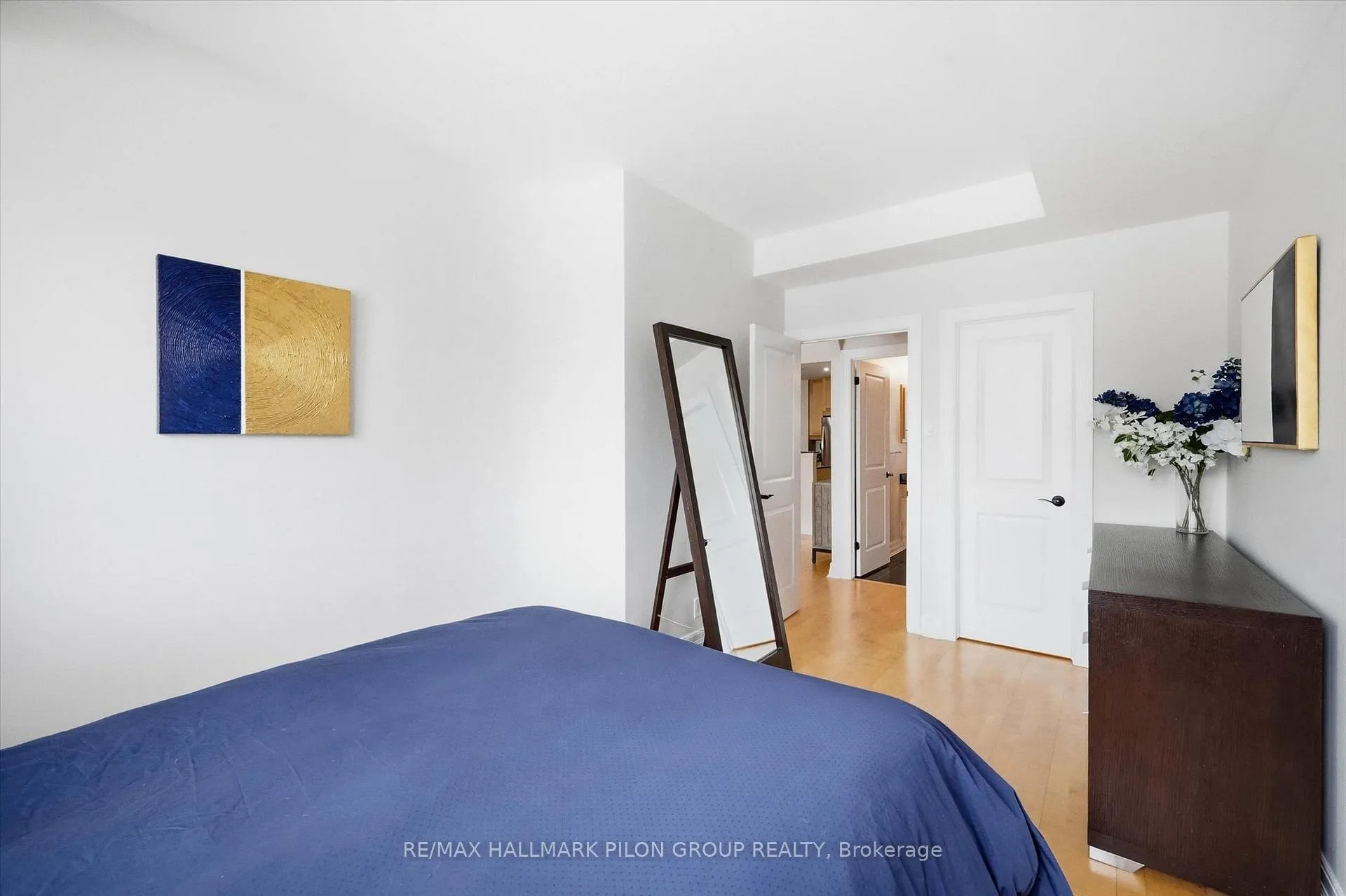 Photo 12 of Unit 306, 320 Mcleod Street, Ottawa, Ottawa Centre — HOMEH