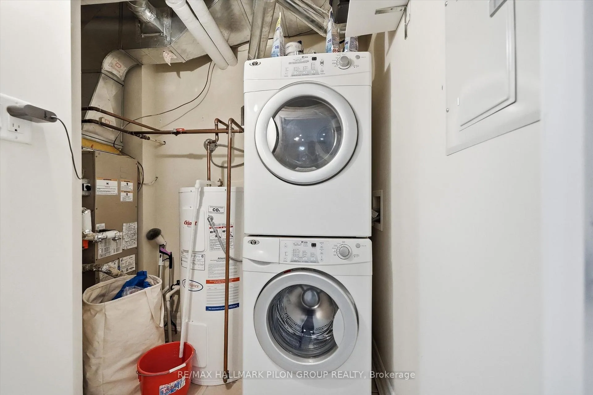 Photo 14 of Unit 306, 320 Mcleod Street, Ottawa, Ottawa Centre — HOMEH