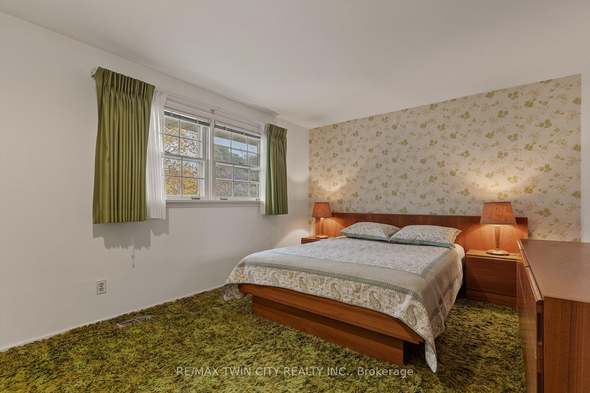 Photo 14 of 30 Thornridge Crescent, Kitchener — HOMEH