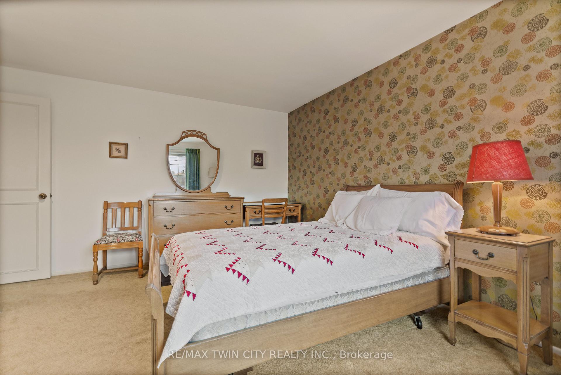 Photo 18 of 30 Thornridge Crescent, Kitchener — HOMEH