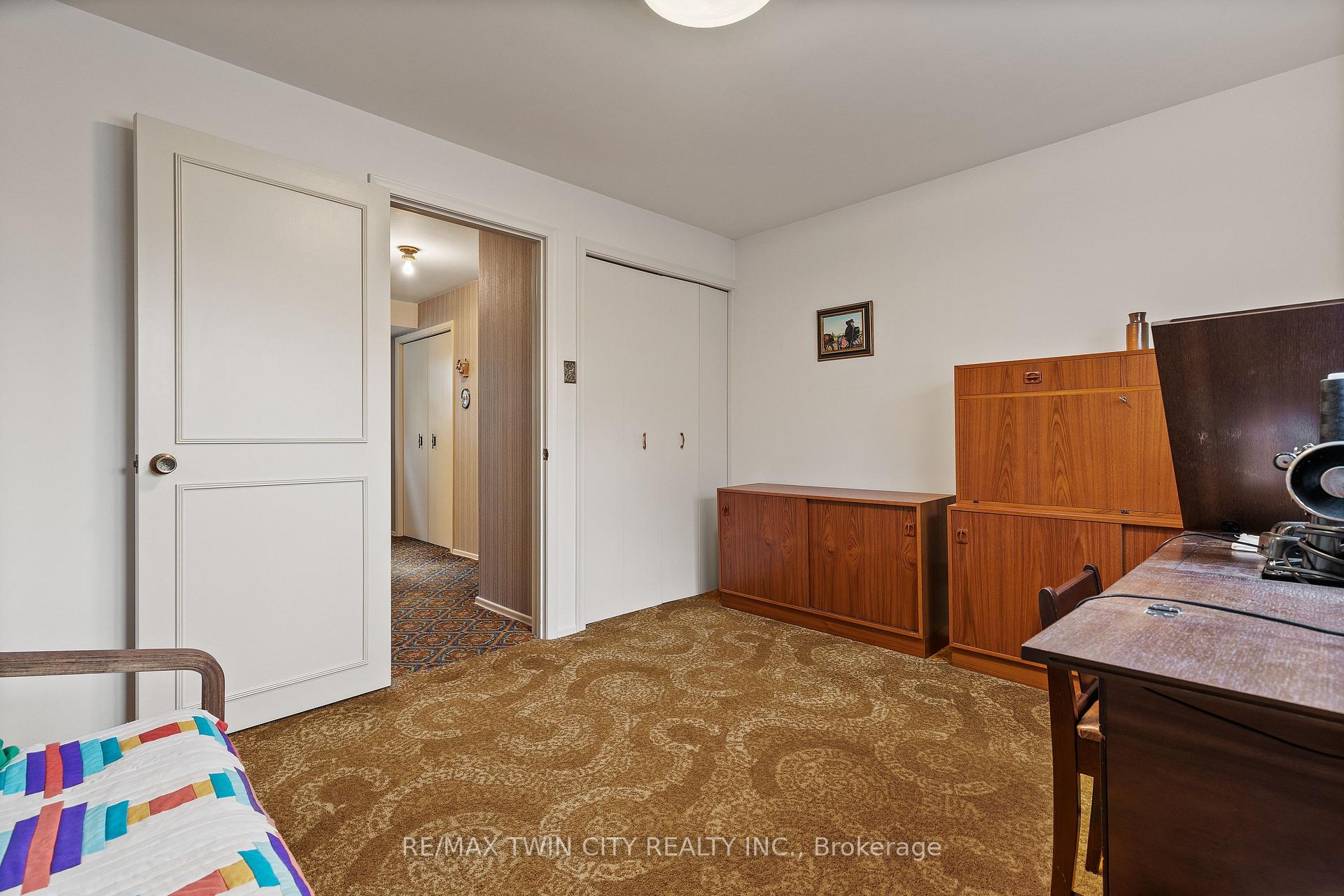 Photo 27 of 30 Thornridge Crescent, Kitchener — HOMEH