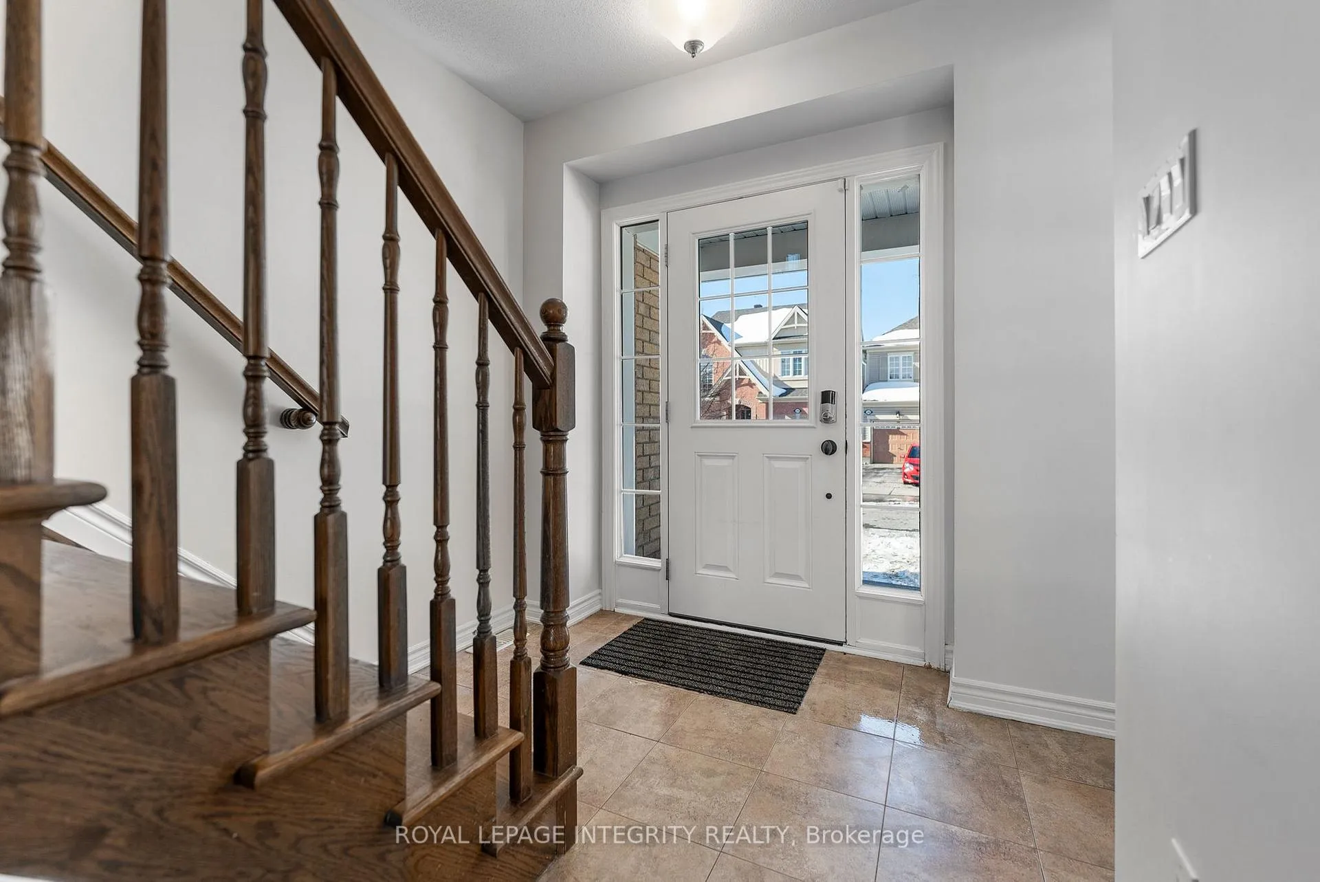Photo 2 of 347 Gallantry Way, Ottawa, Stittsville (North) — HOMEH
