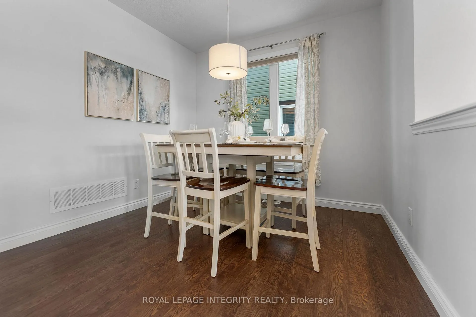 Photo 4 of 347 Gallantry Way, Ottawa, Stittsville (North) — HOMEH