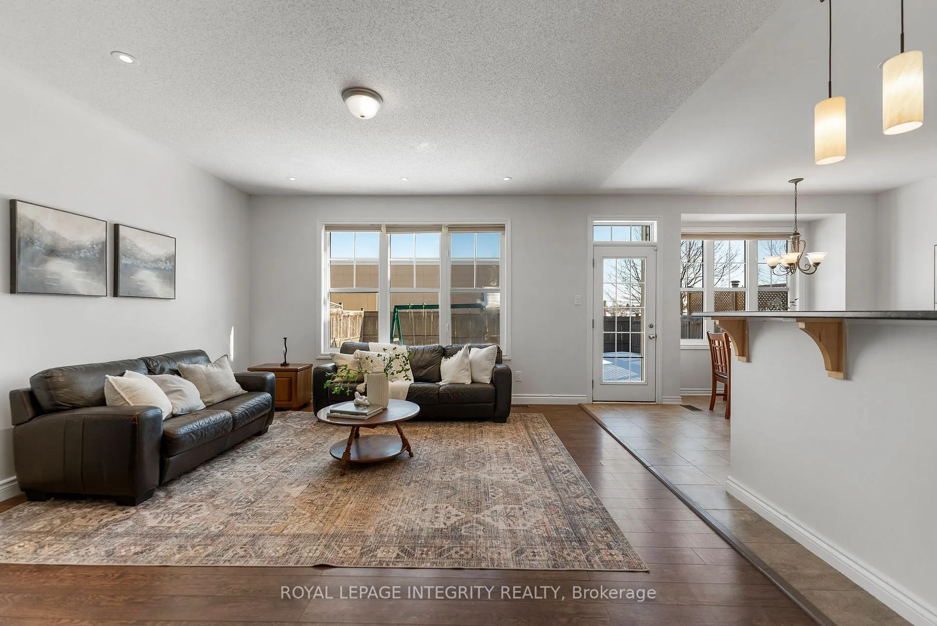 Photo 5 of 347 Gallantry Way, Ottawa, Stittsville (North) — HOMEH