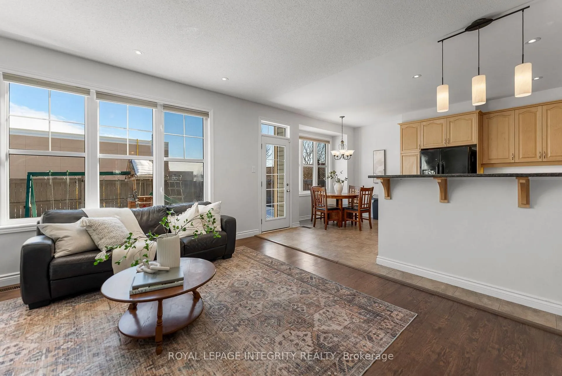 Photo 6 of 347 Gallantry Way, Ottawa, Stittsville (North) — HOMEH