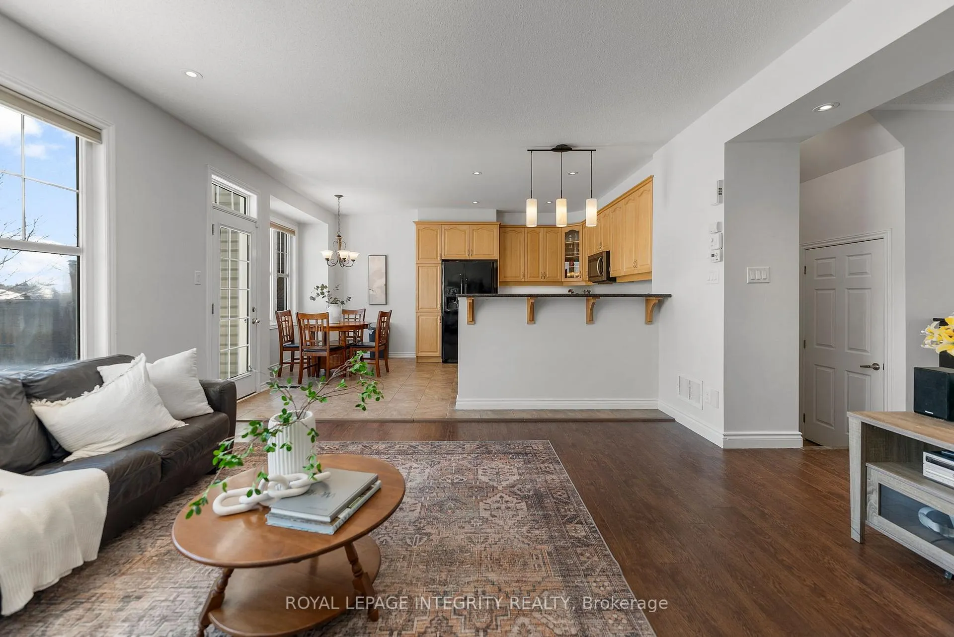 Photo 12 of 347 Gallantry Way, Ottawa, Stittsville (North) — HOMEH