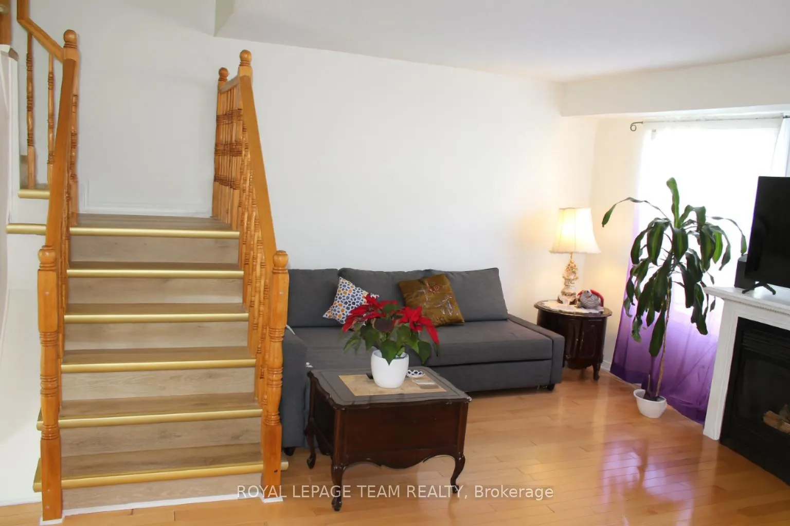 Photo 7 of 20 Heartleaf Private, Ottawa, Hunt Club Park/Greenboro — HOMEH