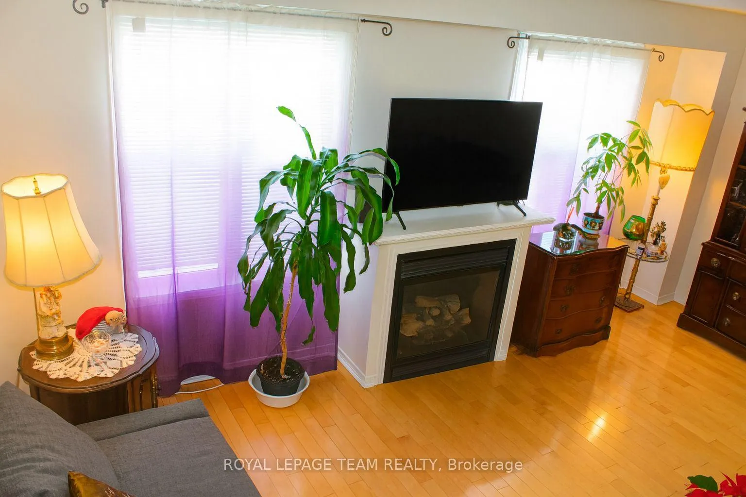 Photo 9 of 20 Heartleaf Private, Ottawa, Hunt Club Park/Greenboro — HOMEH