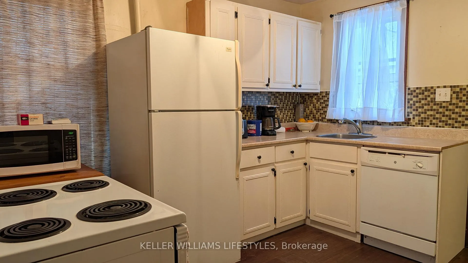 Photo 22 of 1004 Hamilton Road, London, East O — HOMEH