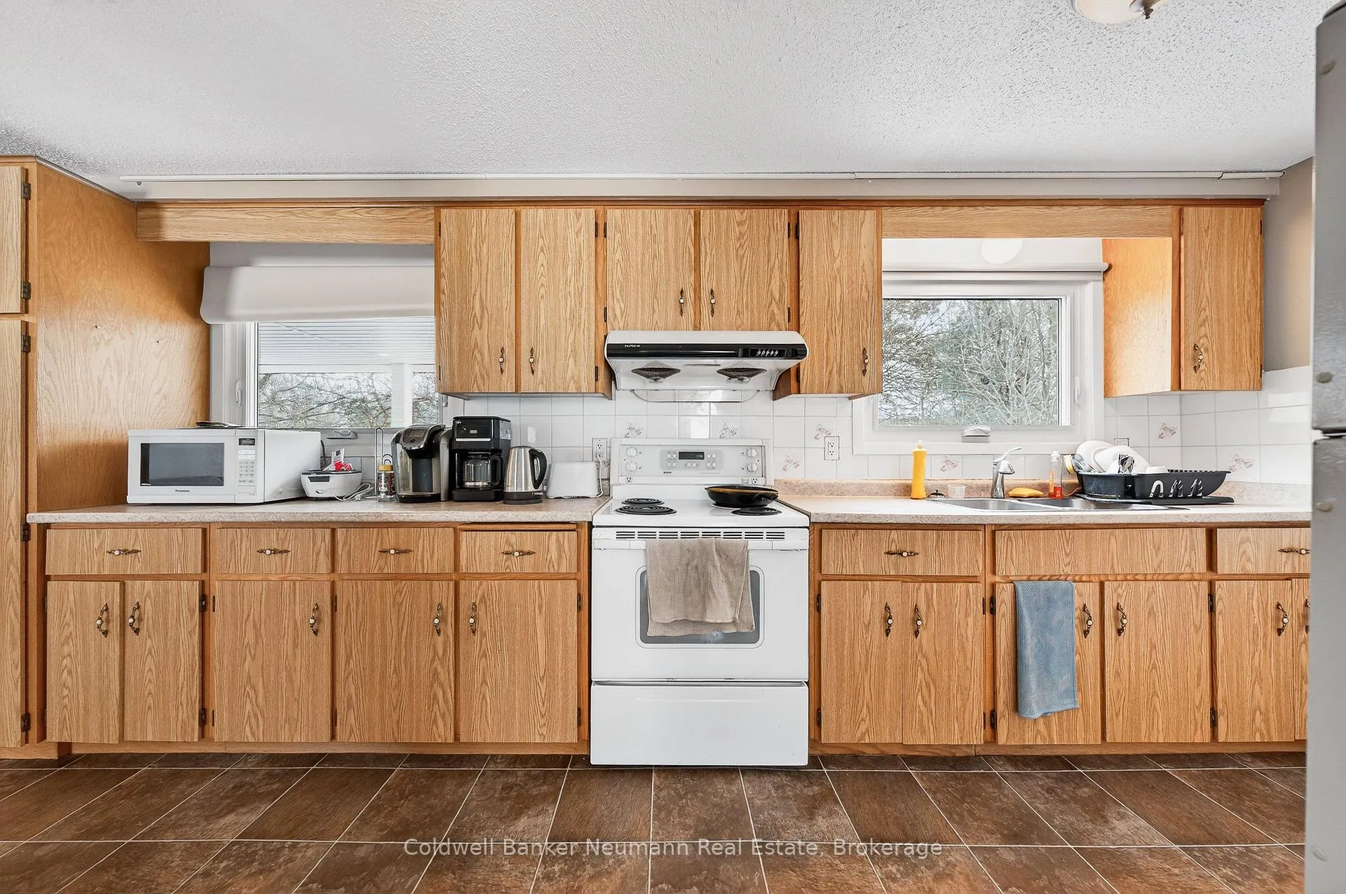 Photo 10 of 25 Briarlea Road, Guelph, Kortright West — HOMEH