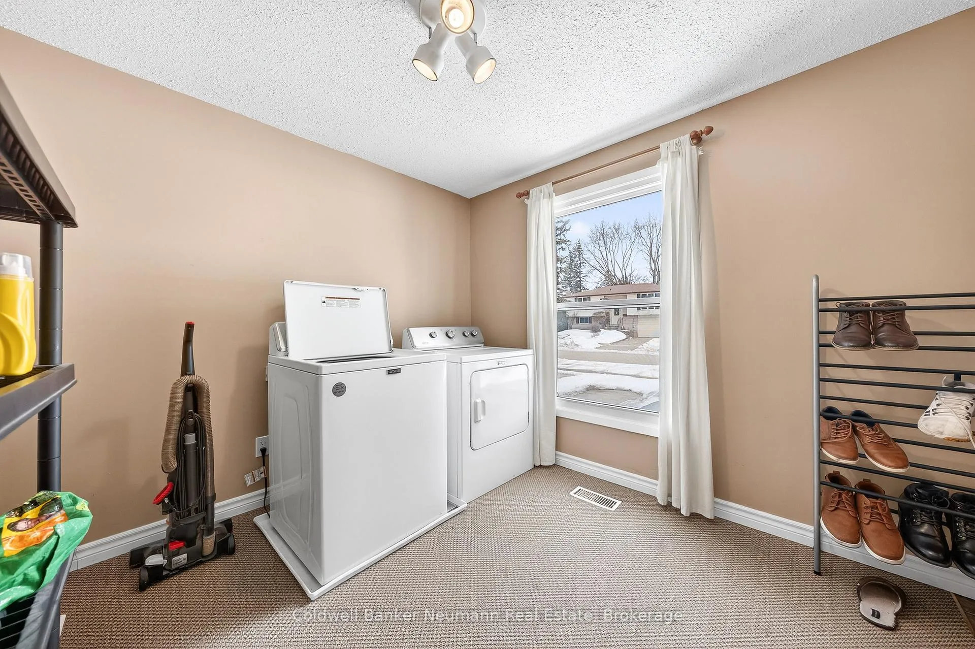 Photo 14 of 25 Briarlea Road, Guelph, Kortright West — HOMEH