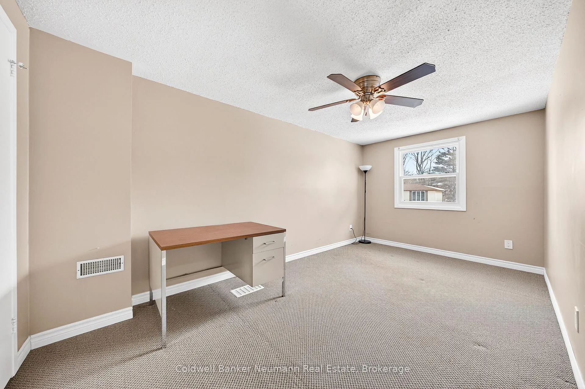 Photo 17 of 25 Briarlea Road, Guelph, Kortright West — HOMEH