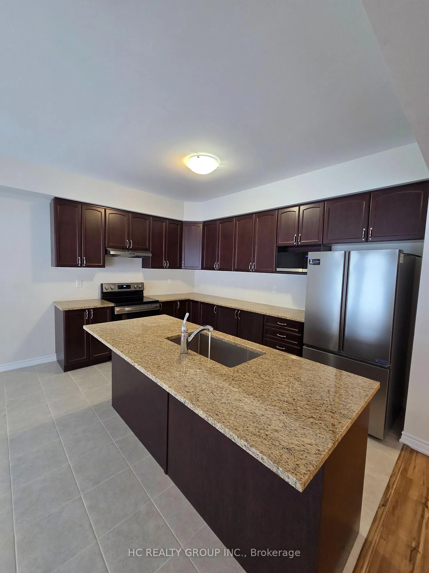 Photo 3 of 355 McEachern Lane, Gravenhurst, Muskoka (S) — HOMEH