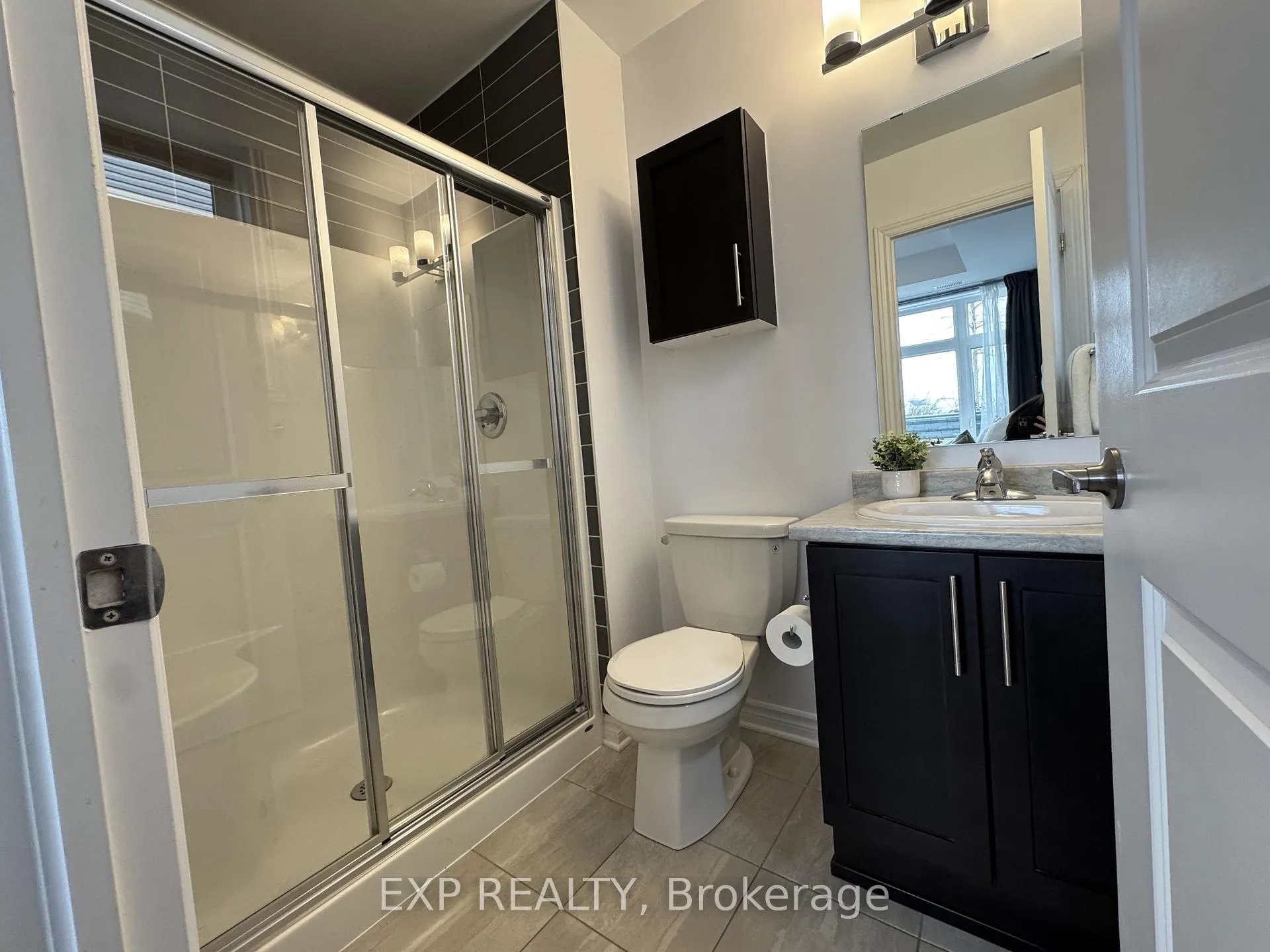 Photo 7 of Unit L, 50 Jaguar Private, Ottawa, Kanata - Emerald Meadows/Trailwest — HOMEH