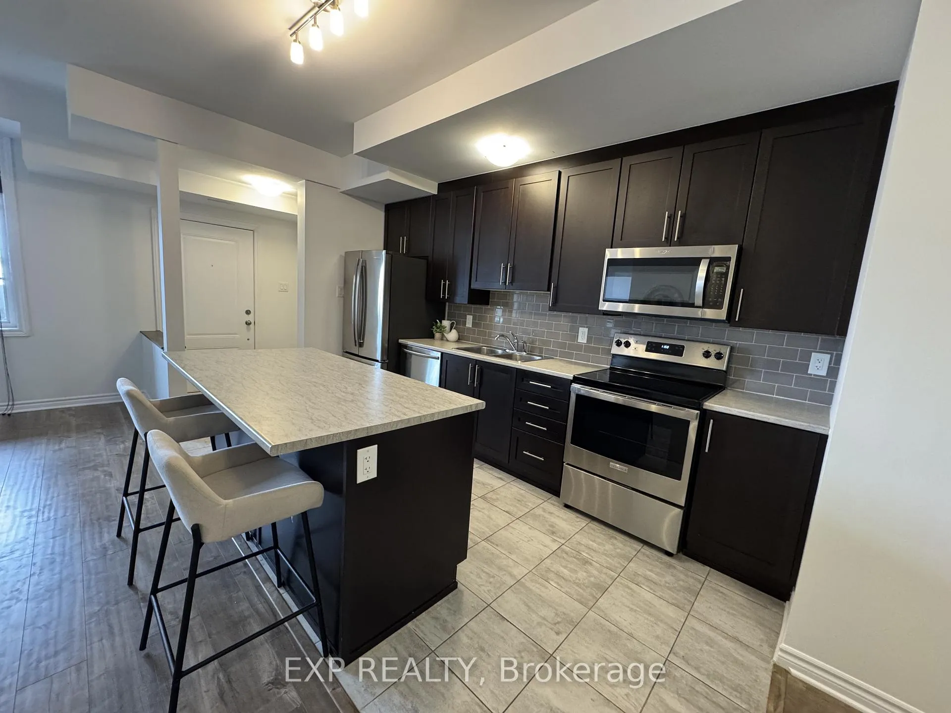 Photo 10 of Unit L, 50 Jaguar Private, Ottawa, Kanata - Emerald Meadows/Trailwest — HOMEH