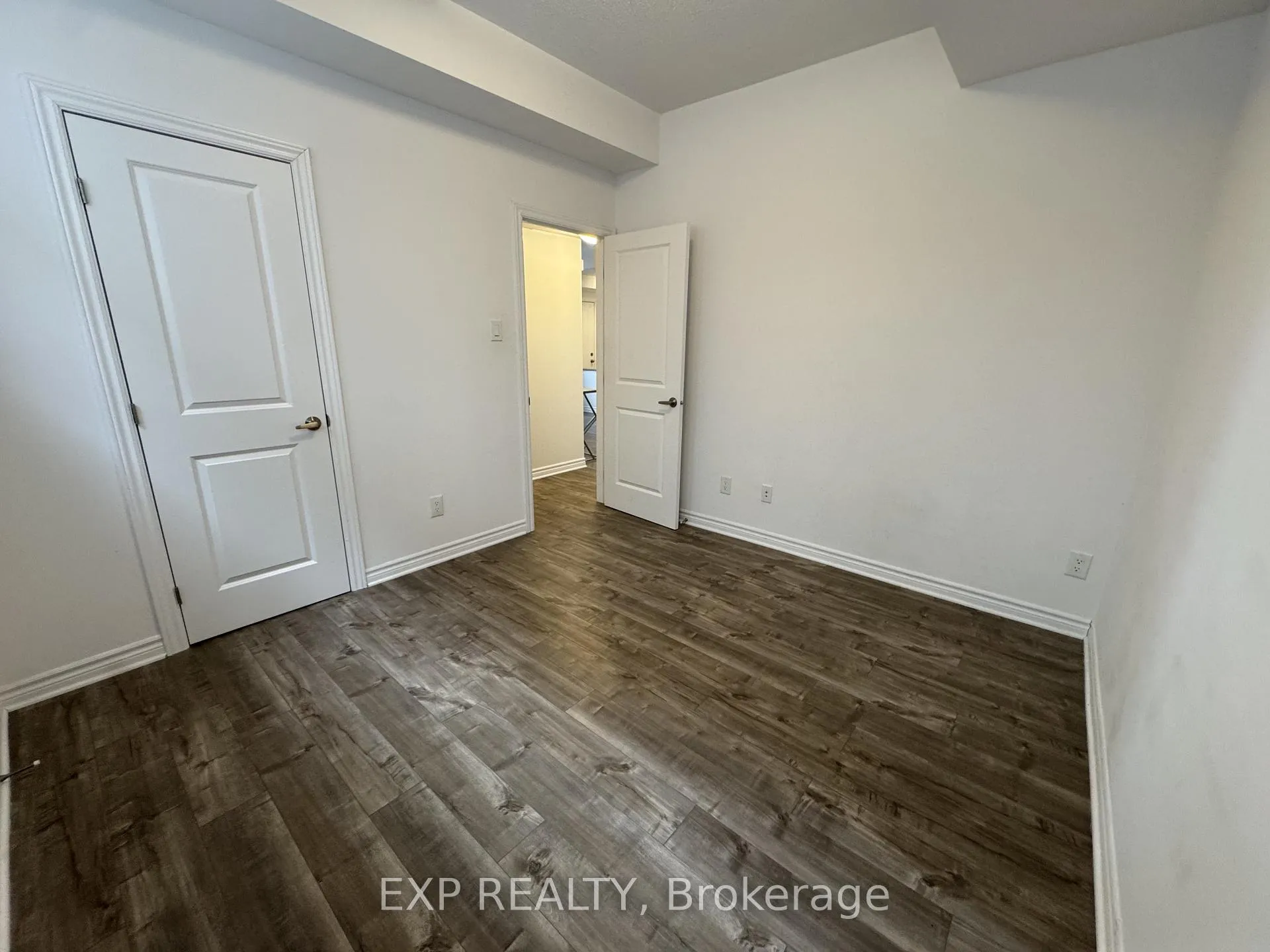 Photo 12 of Unit L, 50 Jaguar Private, Ottawa, Kanata - Emerald Meadows/Trailwest — HOMEH