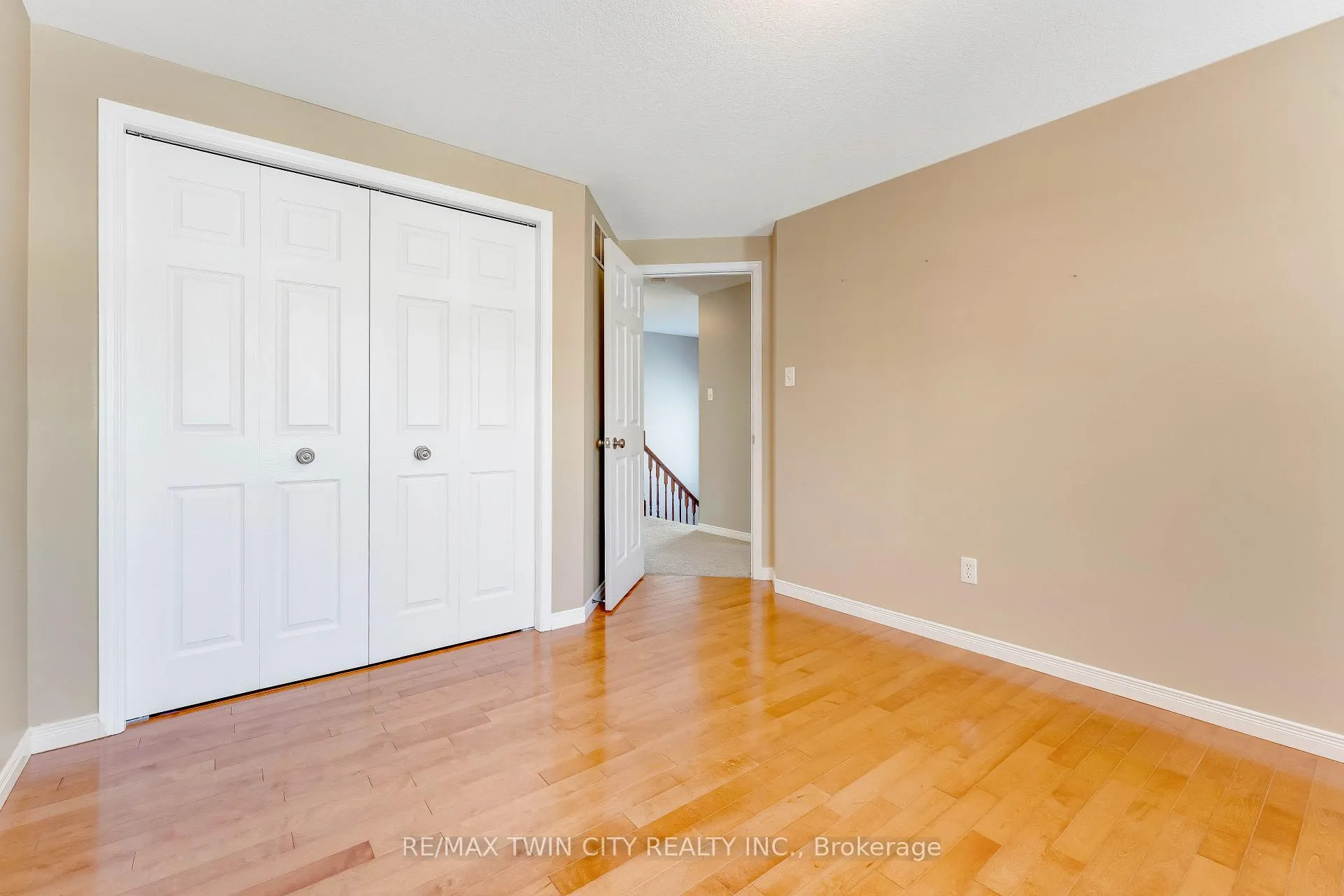 Photo 27 of 505 Snowdrop Court, Kitchener — HOMEH