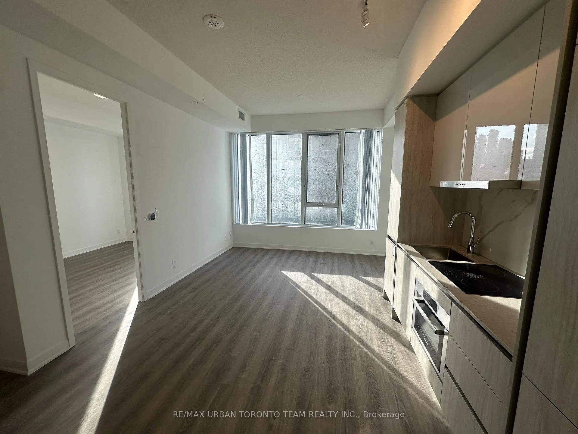 Photo 3 of Unit 516, 180 Front Street E, Toronto, Moss Park — HOMEH