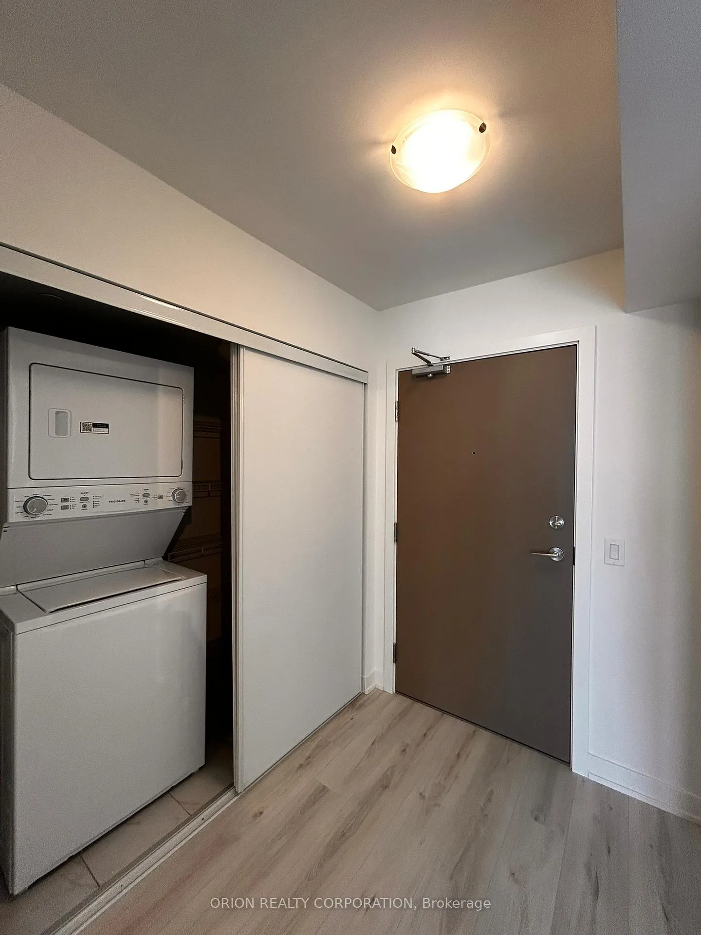 Photo 2 of Unit 1707, 1010 Sandy Beach Road, Pickering, Bay Ridges — HOMEH