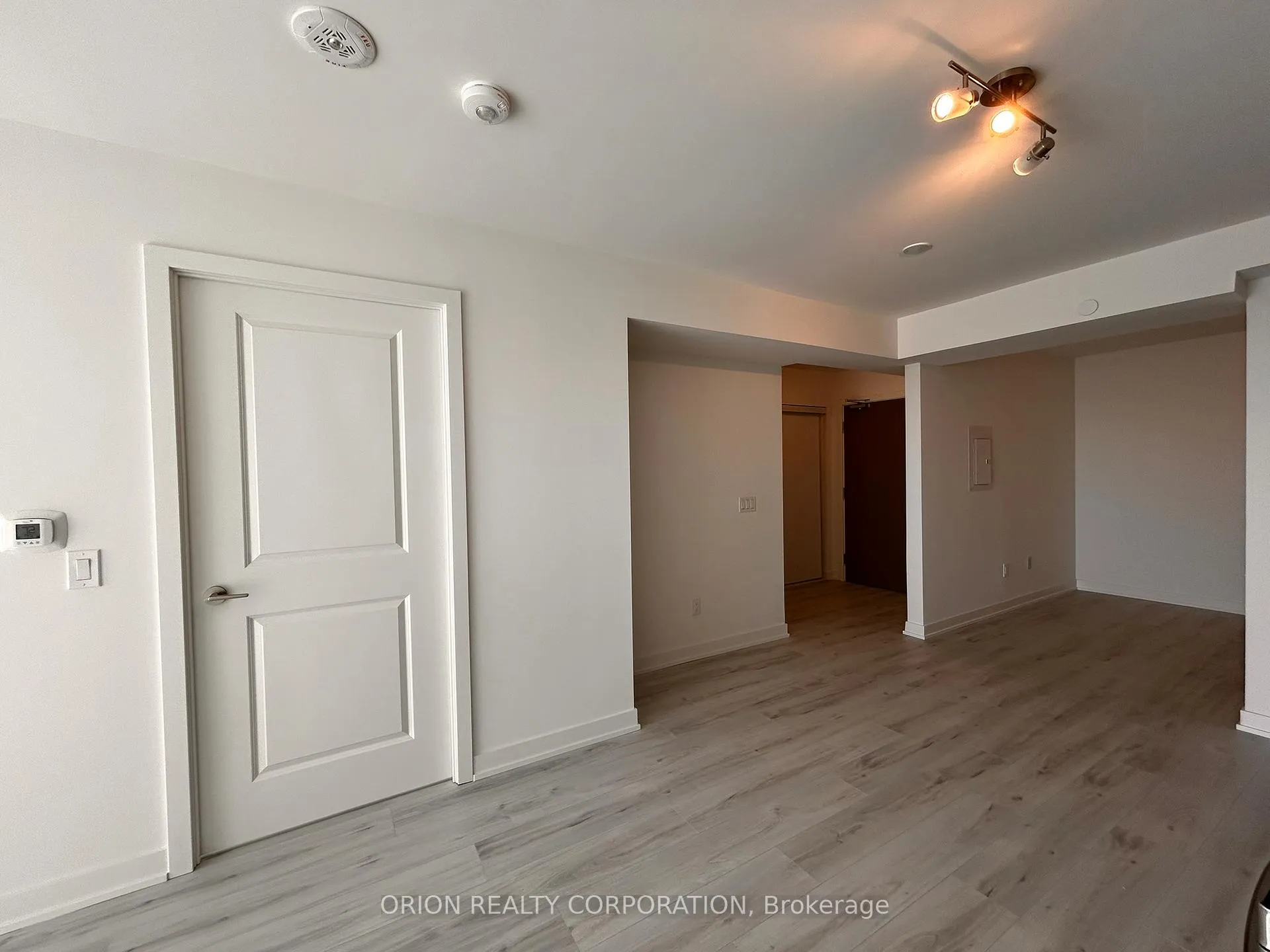 Photo 8 of Unit 1707, 1010 Sandy Beach Road, Pickering, Bay Ridges — HOMEH