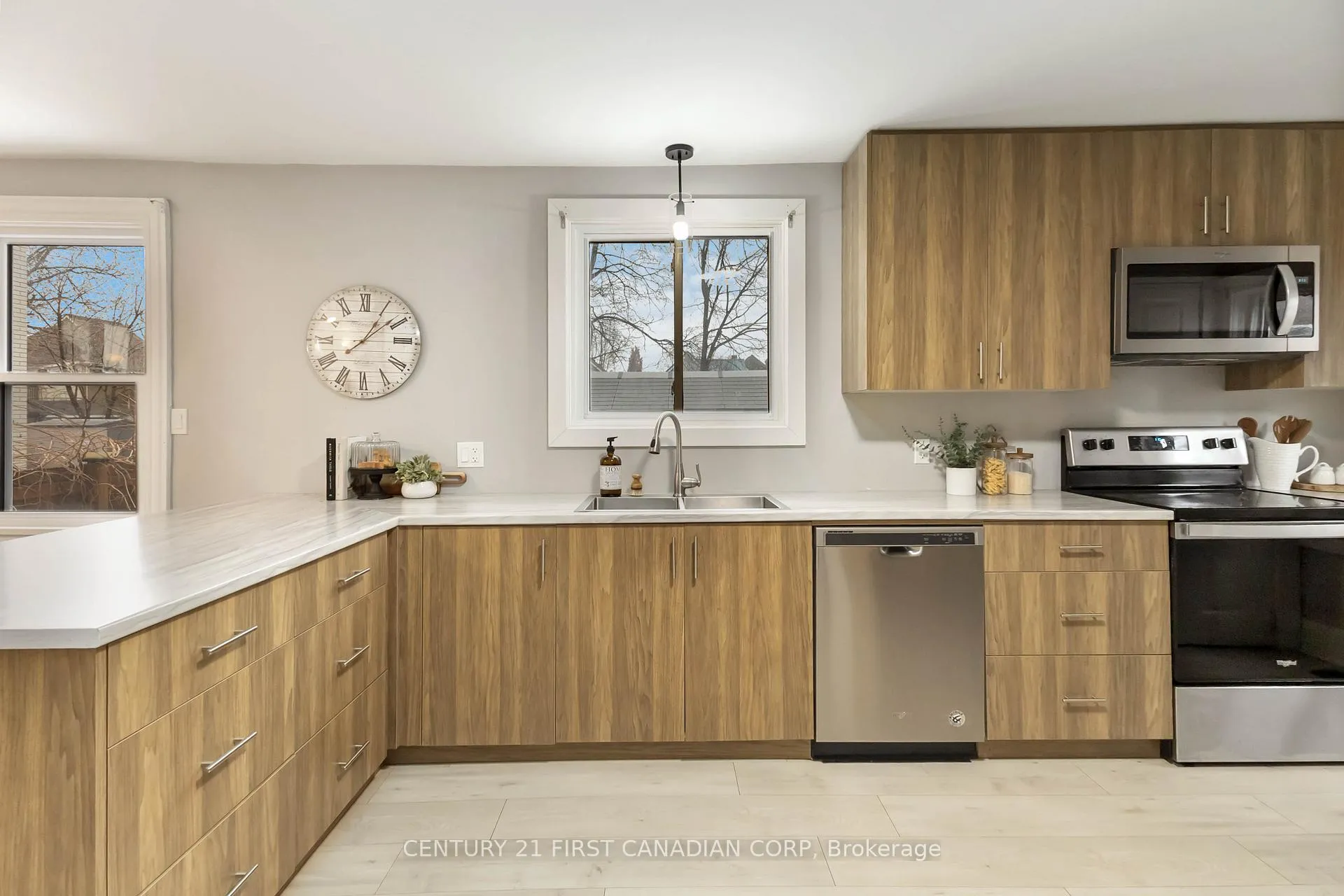 Photo 16 of 23 Mitchell Street, St. Thomas — HOMEH
