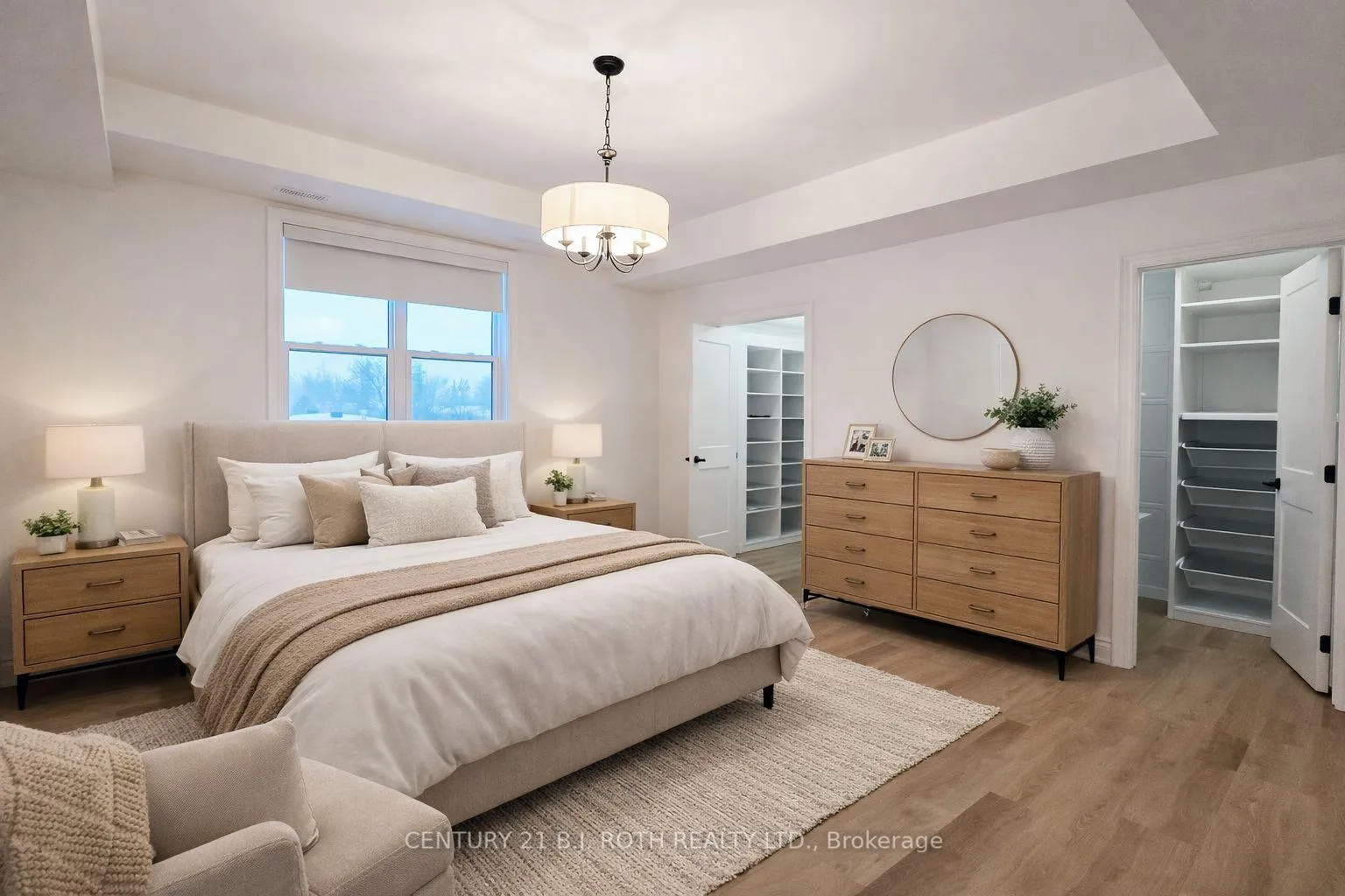 Photo 11 of Unit Upper, 42 Calverley Street, Orillia — HOMEH