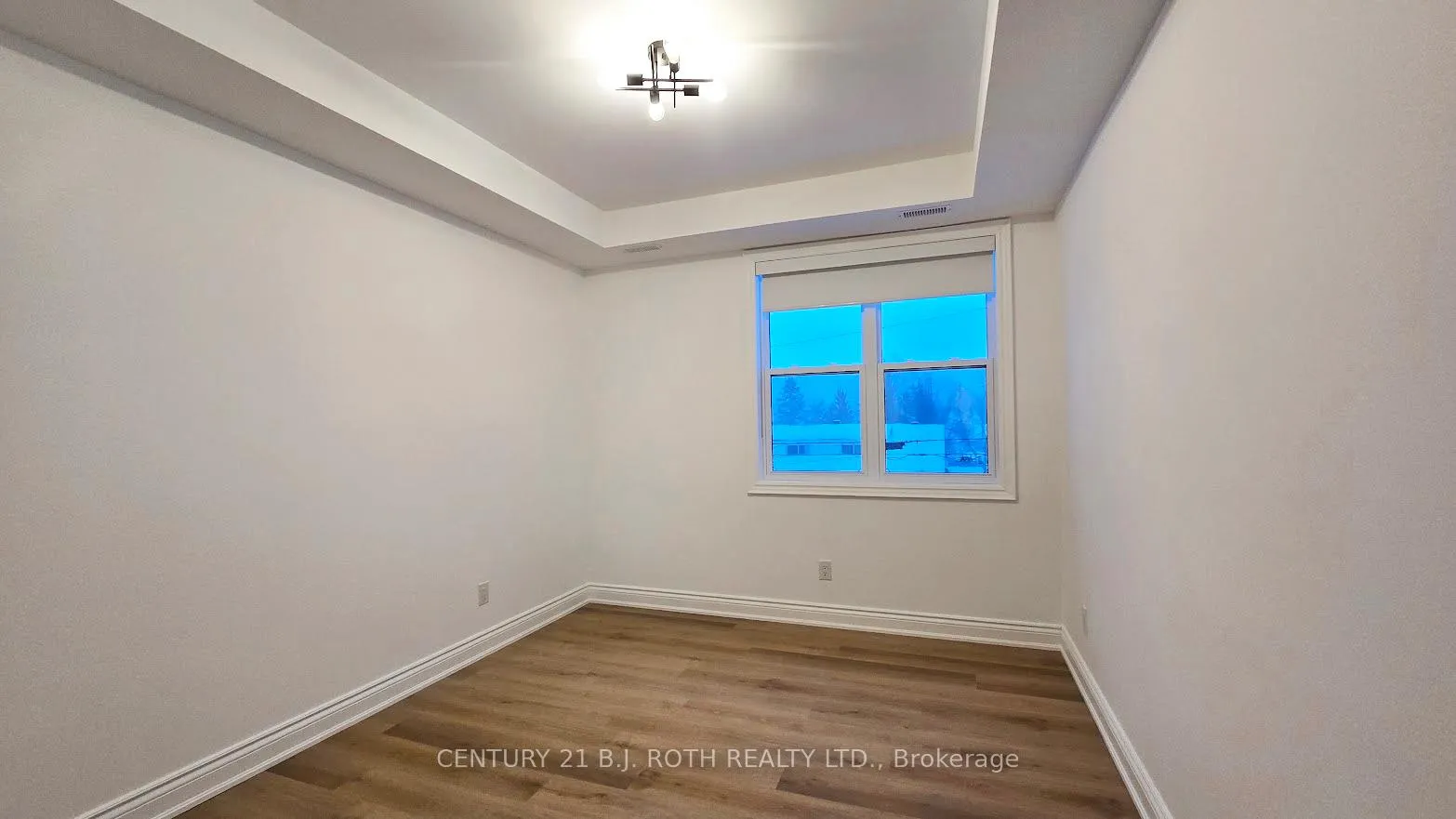 Photo 16 of Unit Upper, 42 Calverley Street, Orillia — HOMEH