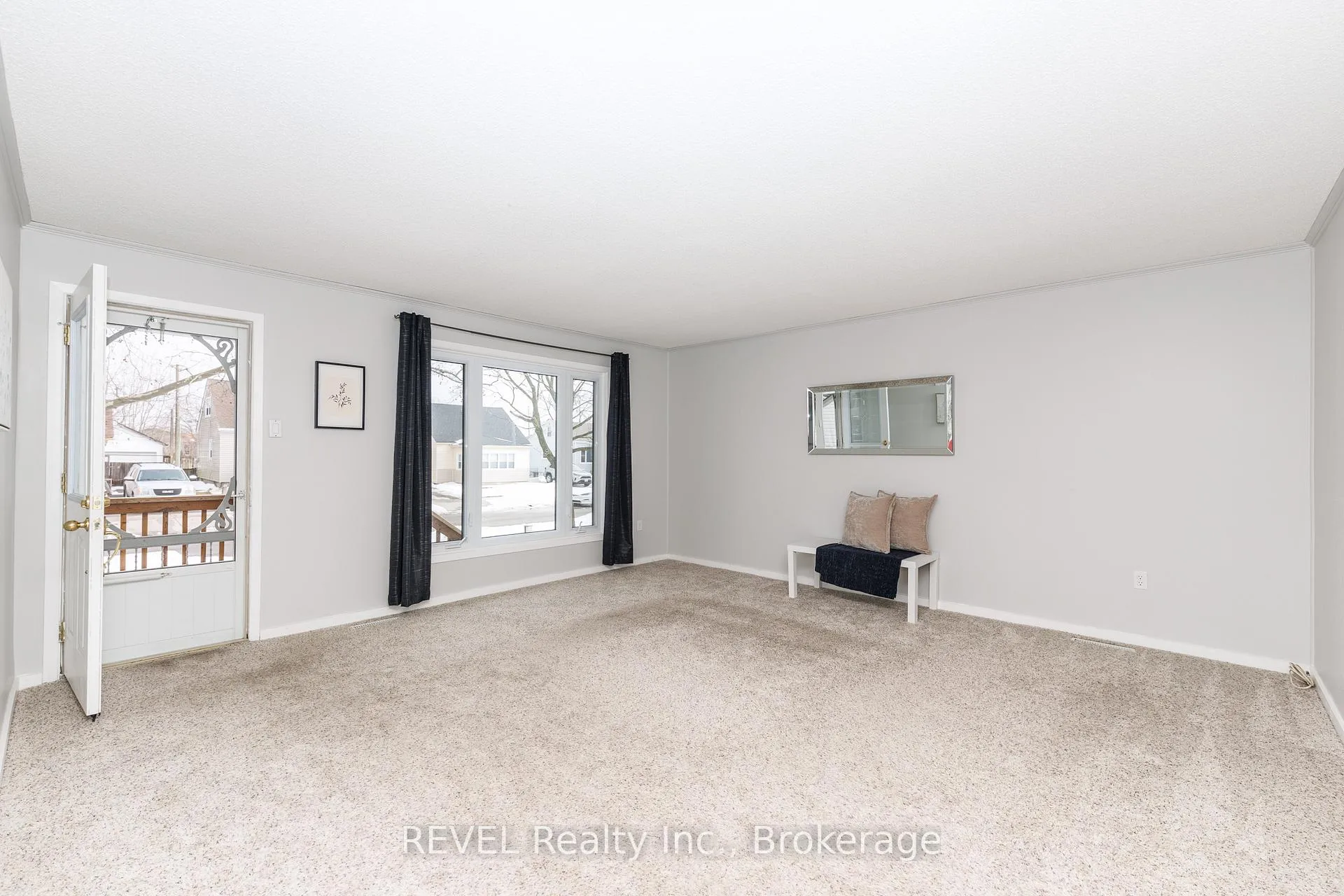 Photo 5 of 60 Nelles Road, Welland, Lincoln/Crowland — HOMEH