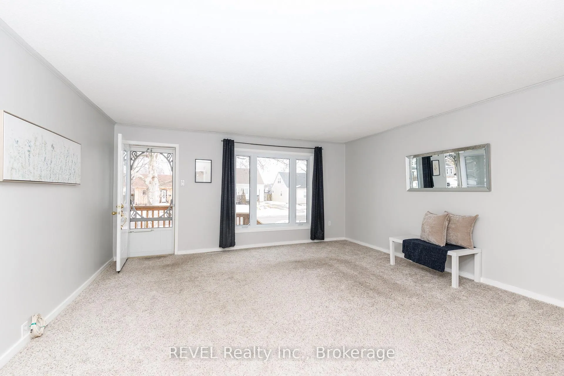 Photo 6 of 60 Nelles Road, Welland, Lincoln/Crowland — HOMEH