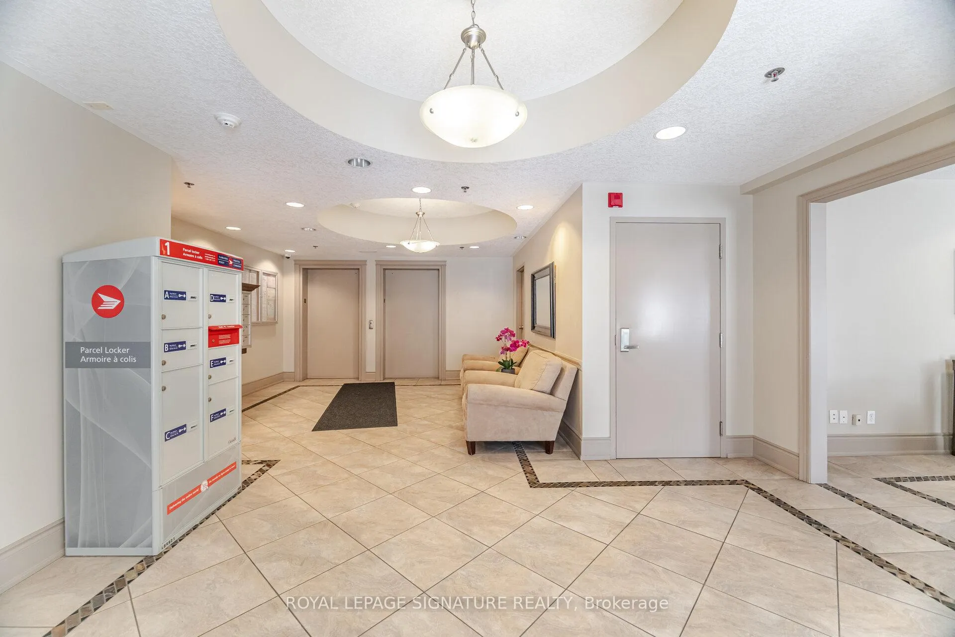 Photo 3 of Unit 307, 47 Caroline Street N, Hamilton, Central — HOMEH