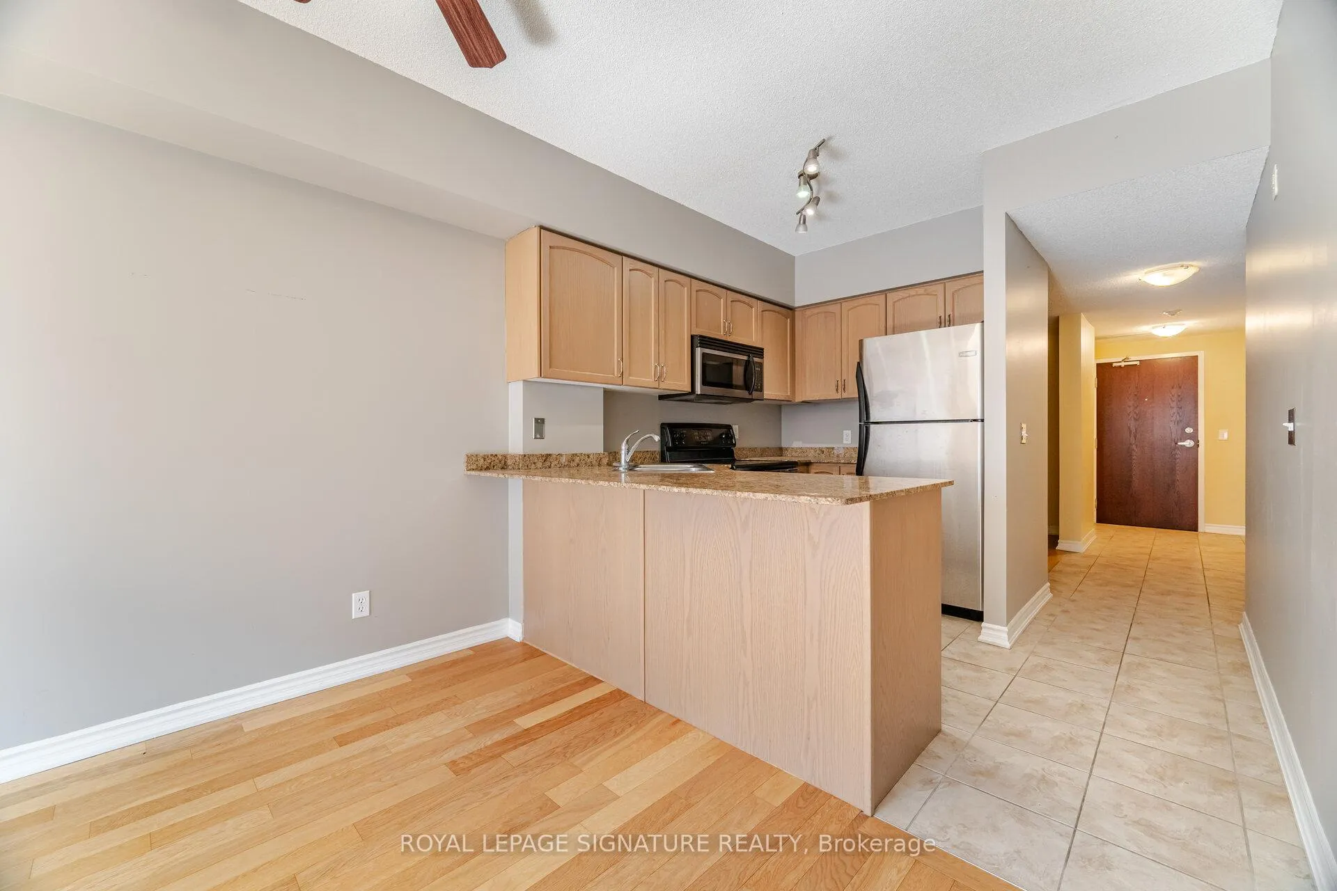 Photo 8 of Unit 307, 47 Caroline Street N, Hamilton, Central — HOMEH