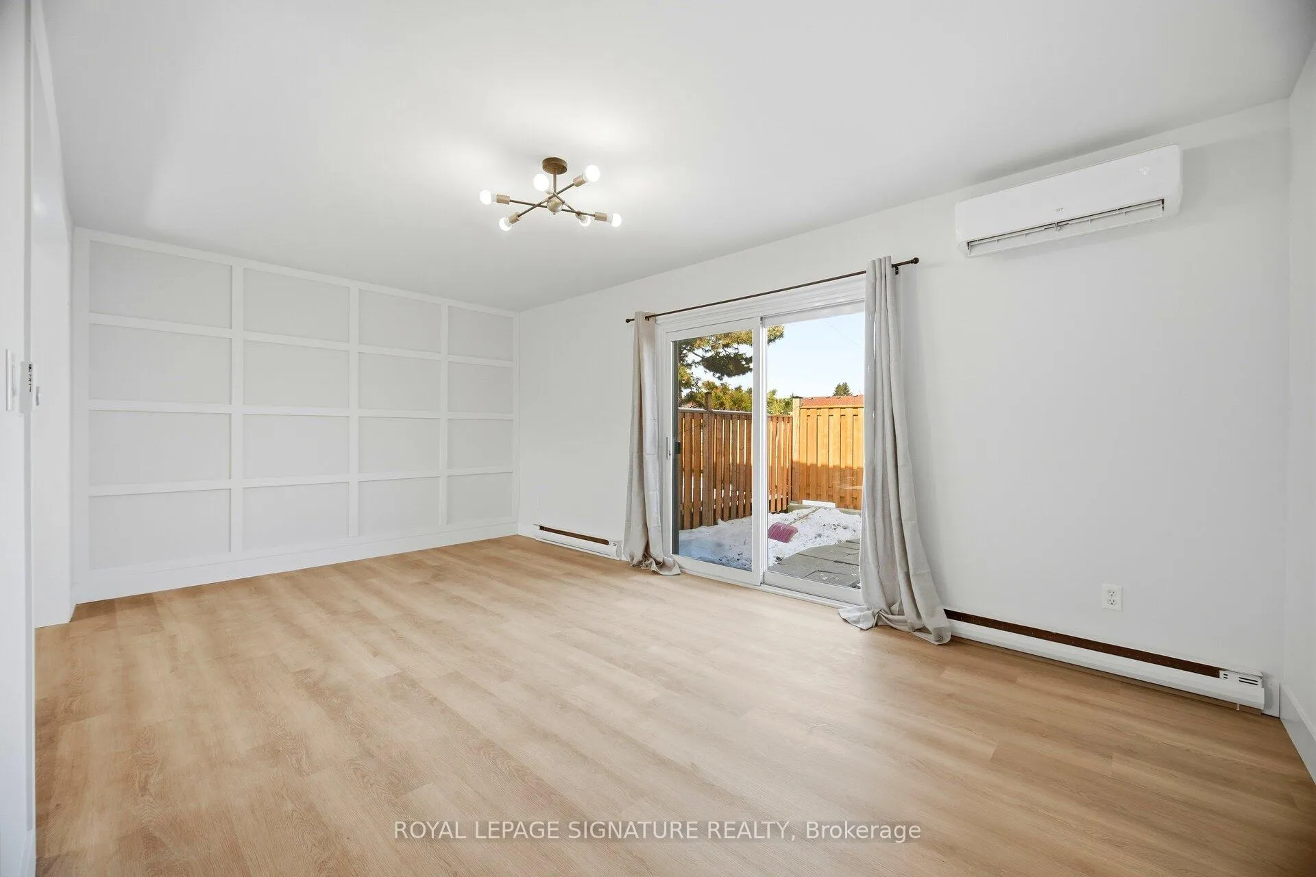 Photo 16 of 8 Claudette Gate, Hamilton, Falkirk — HOMEH