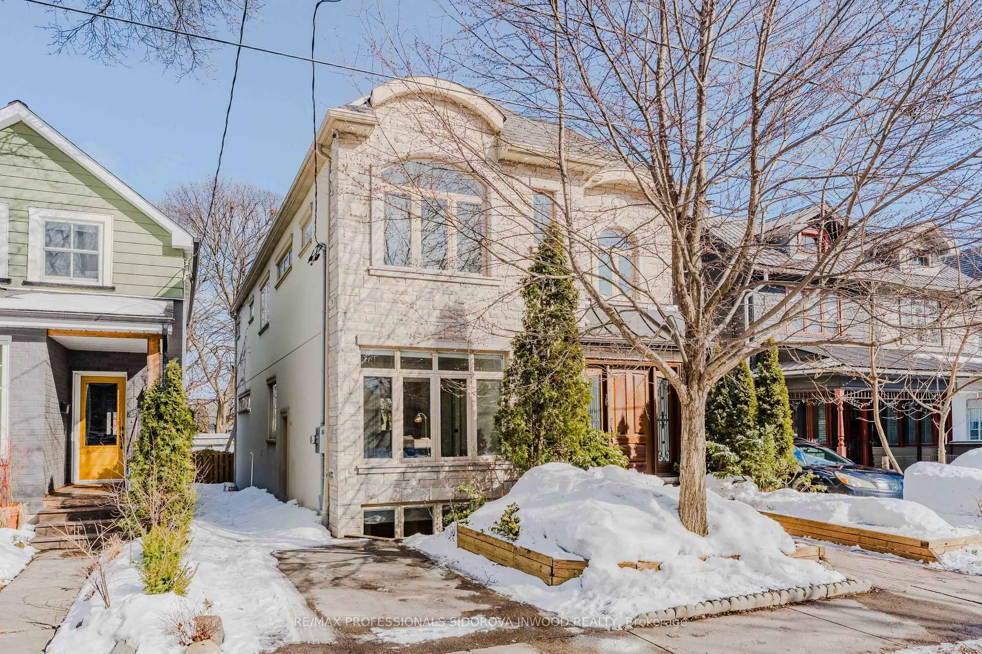 Front of 57 Lavinia Avenue